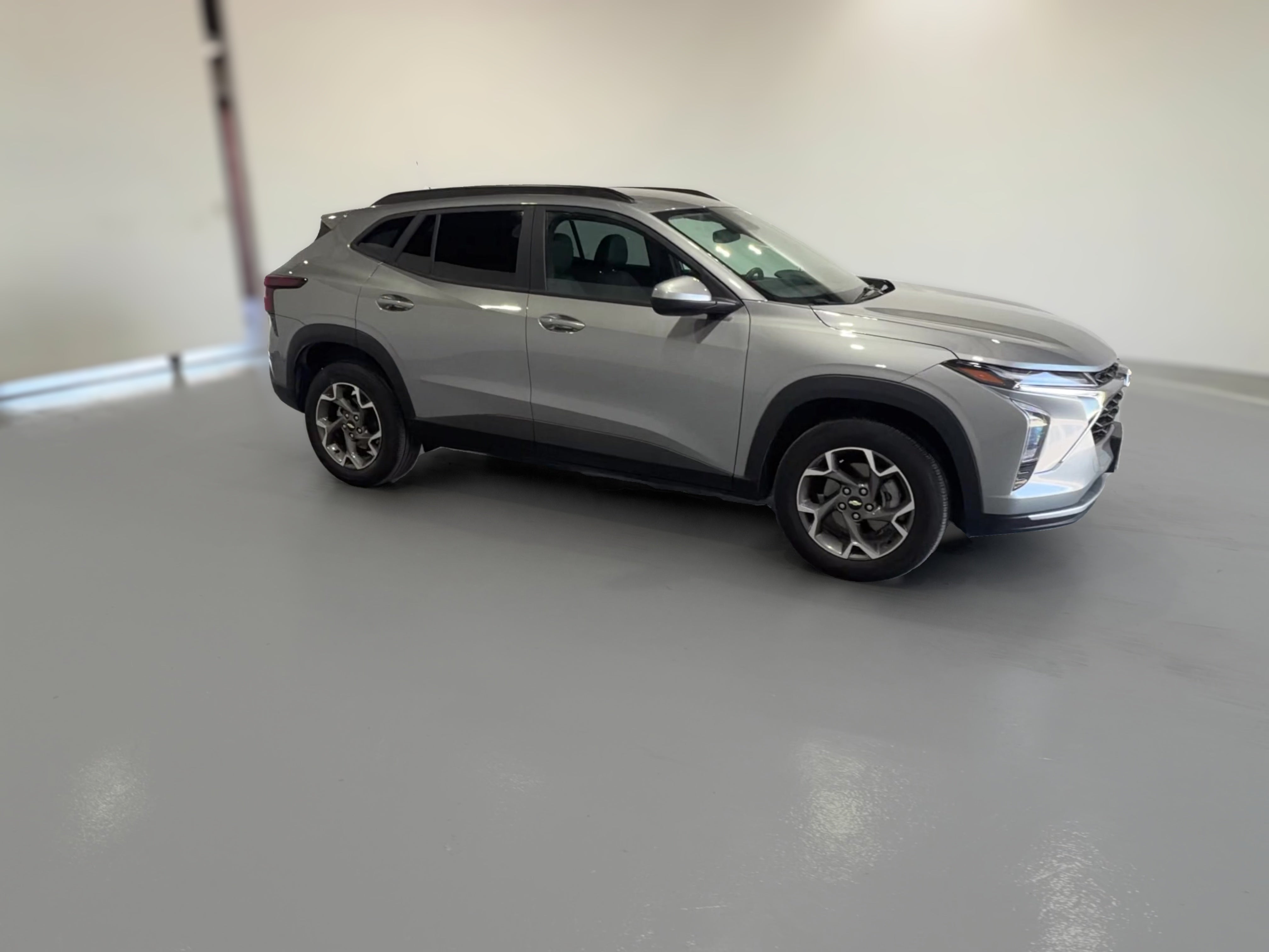 2025 Chevrolet Trax LT - Photo 34
