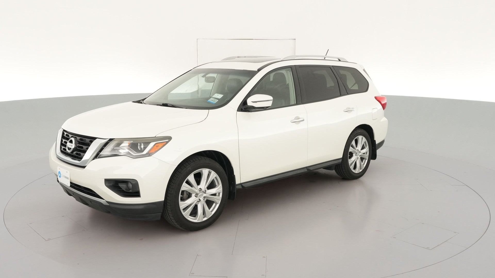 2018 Nissan Pathfinder vehicle photo