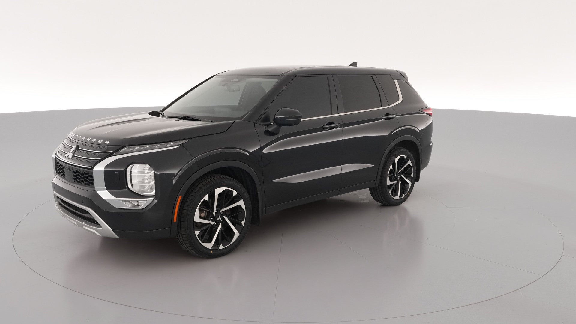 2024 Mitsubishi Outlander vehicle photo