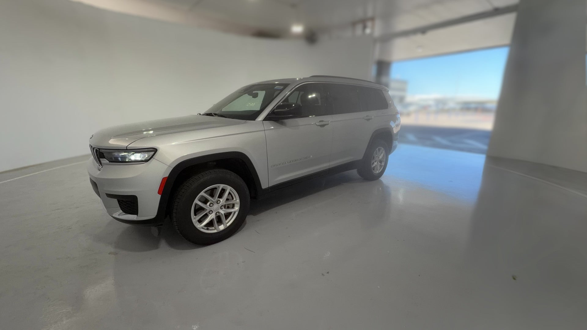 2024 Jeep Grand Cherokee L vehicle photo