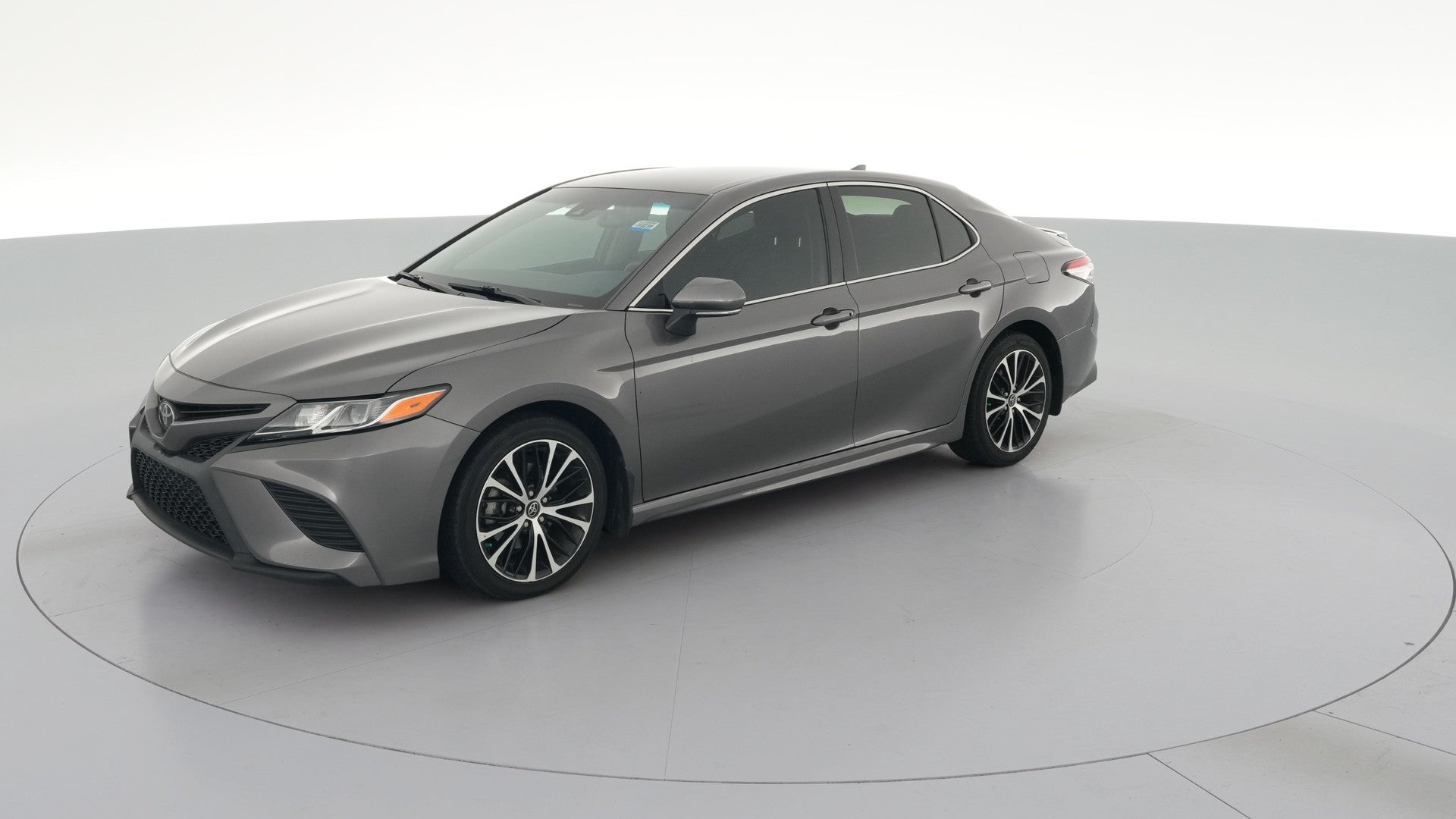 2019 Toyota Camry vehicle photo