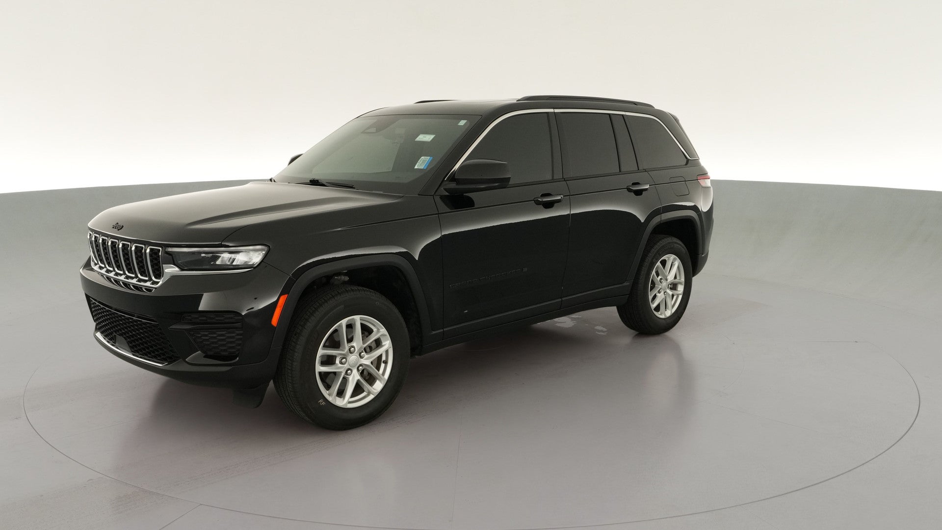 2025 Jeep Grand Cherokee vehicle photo
