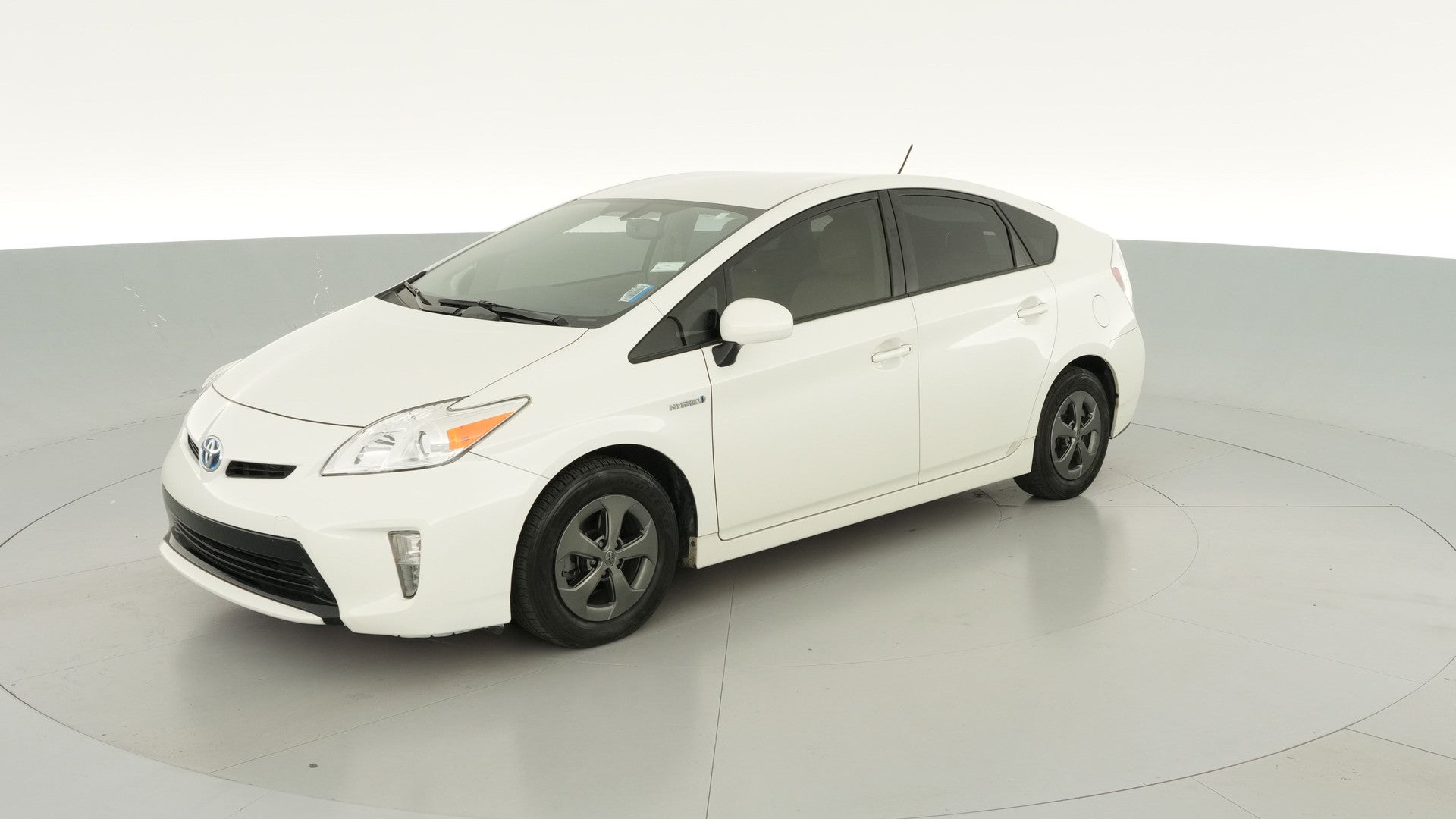 2014 Toyota Prius vehicle photo