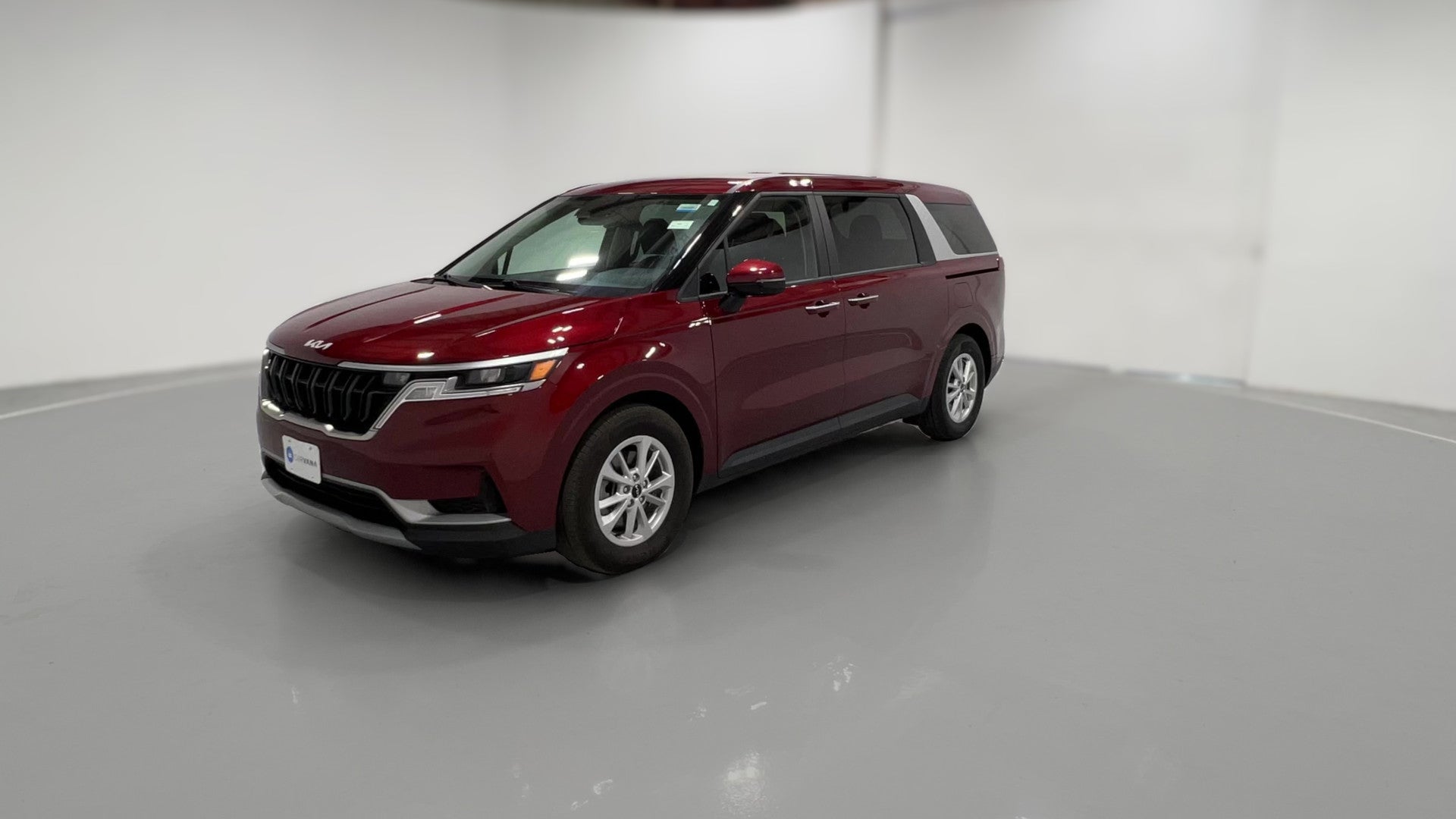 2024 Kia Carnival vehicle photo