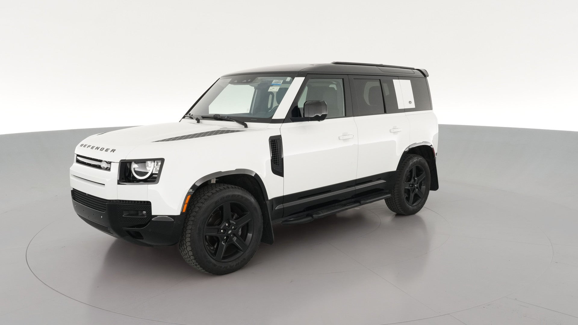 2020 Land Rover Defender 110 vehicle photo
