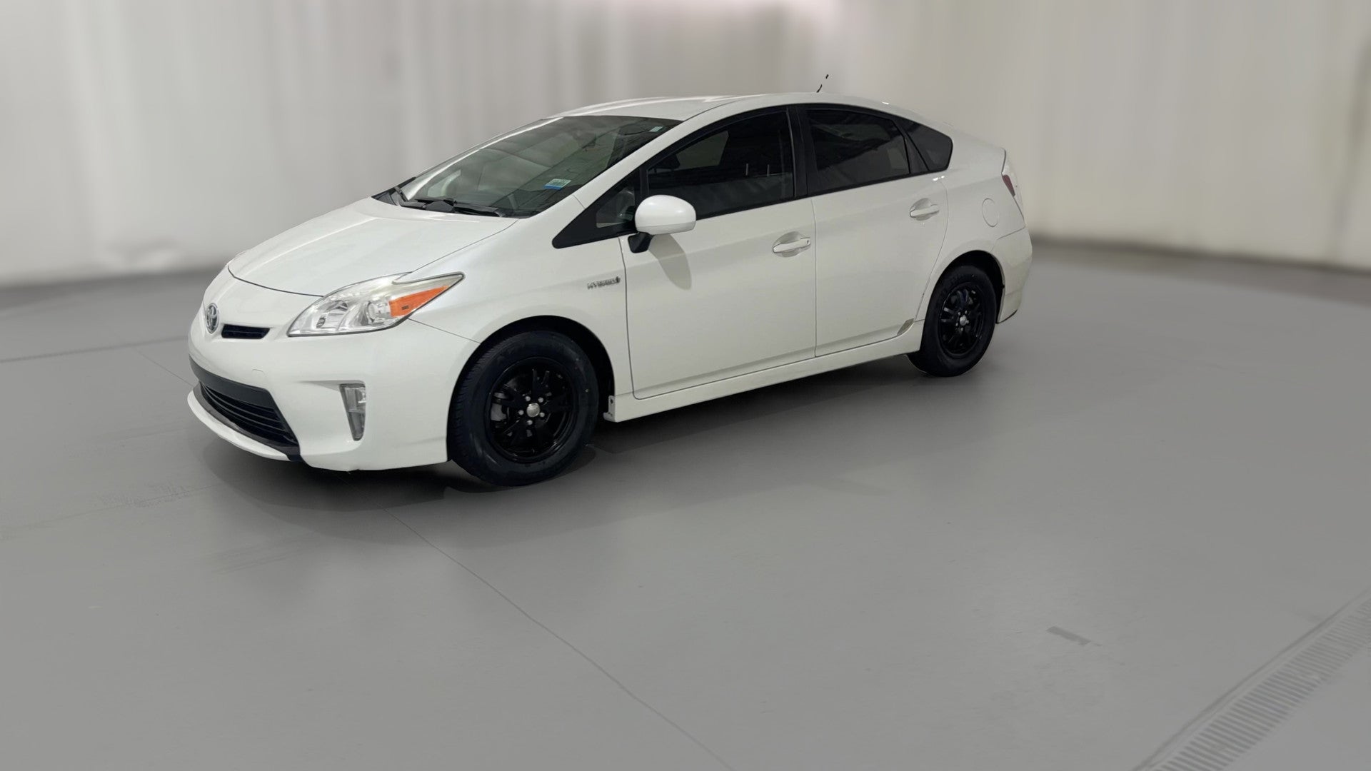 2015 Toyota Prius vehicle photo