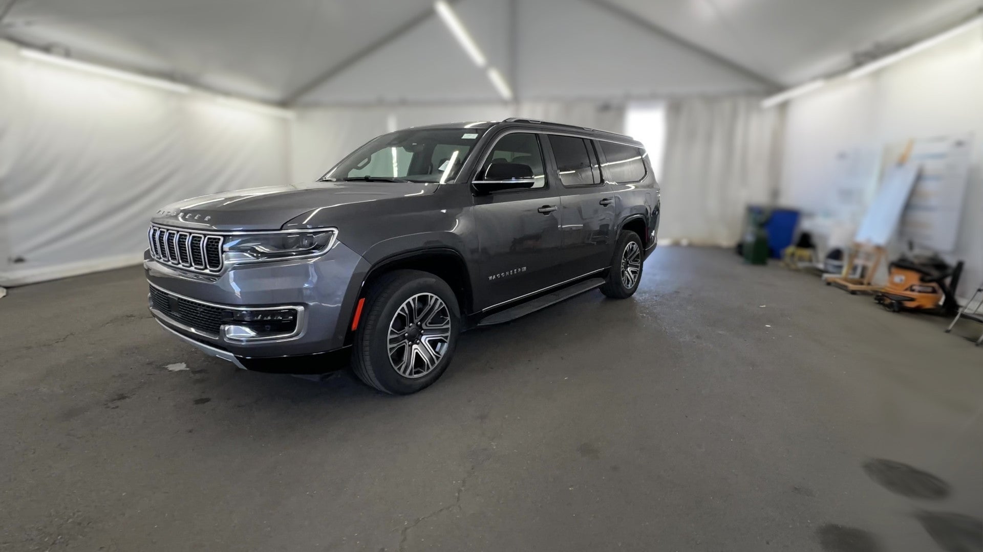 2023 Jeep Wagoneer L vehicle photo