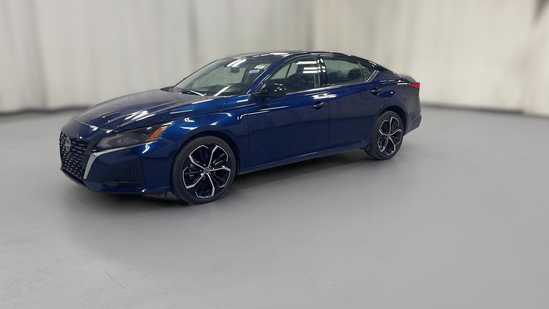 2024 Nissan Altima vehicle photo
