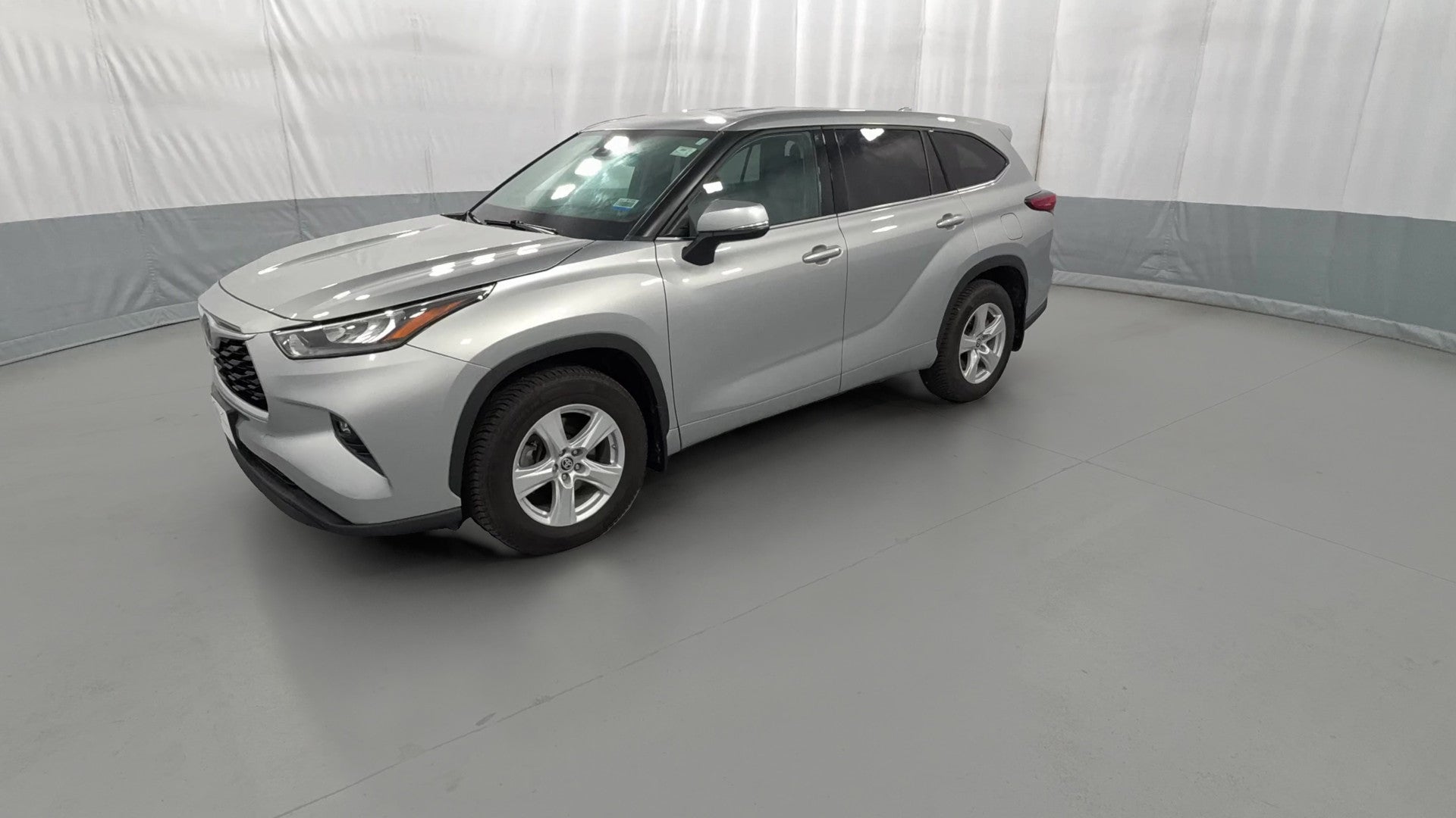 2020 Toyota Highlander vehicle photo