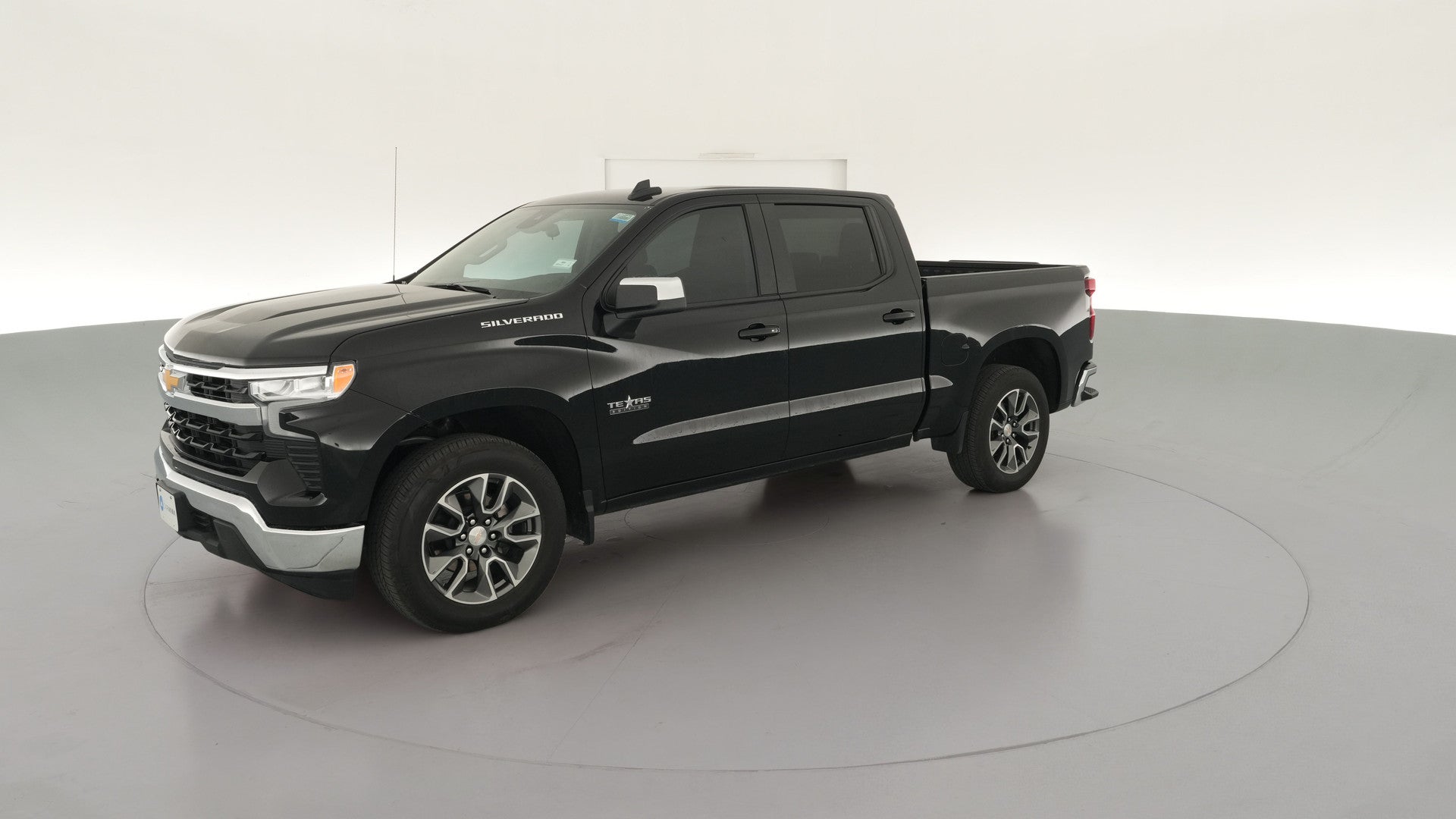 2025 Chevrolet Silverado 1500 Crew Cab vehicle photo