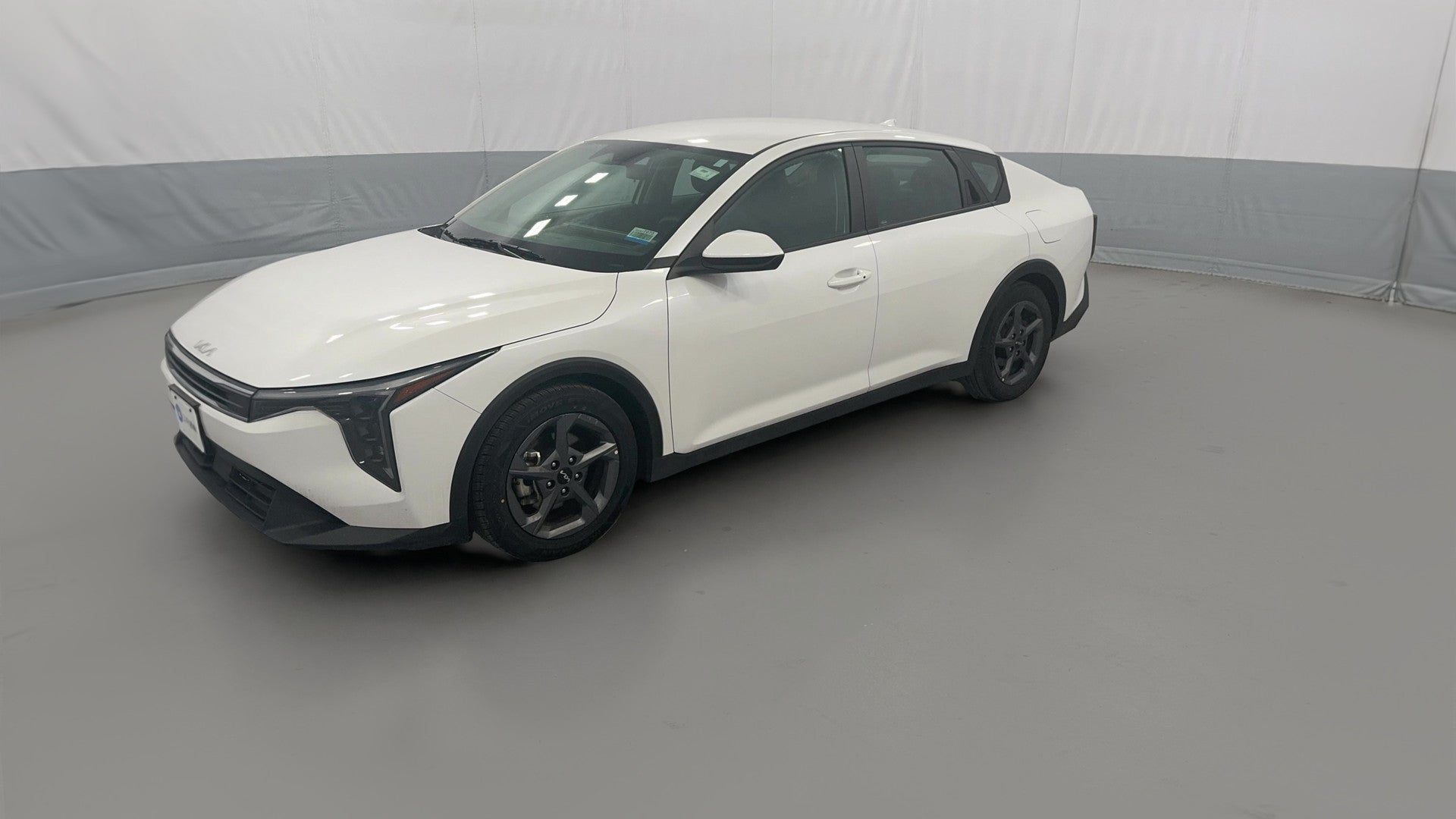 2025 Kia K4 vehicle photo