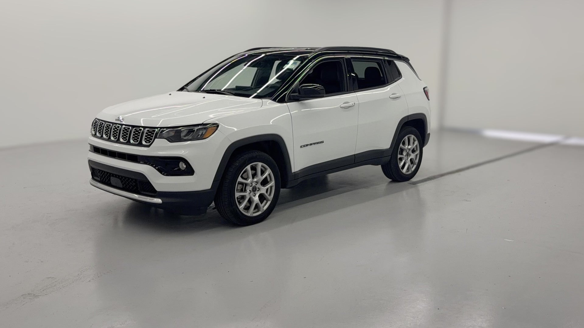2025 Jeep Compass vehicle photo