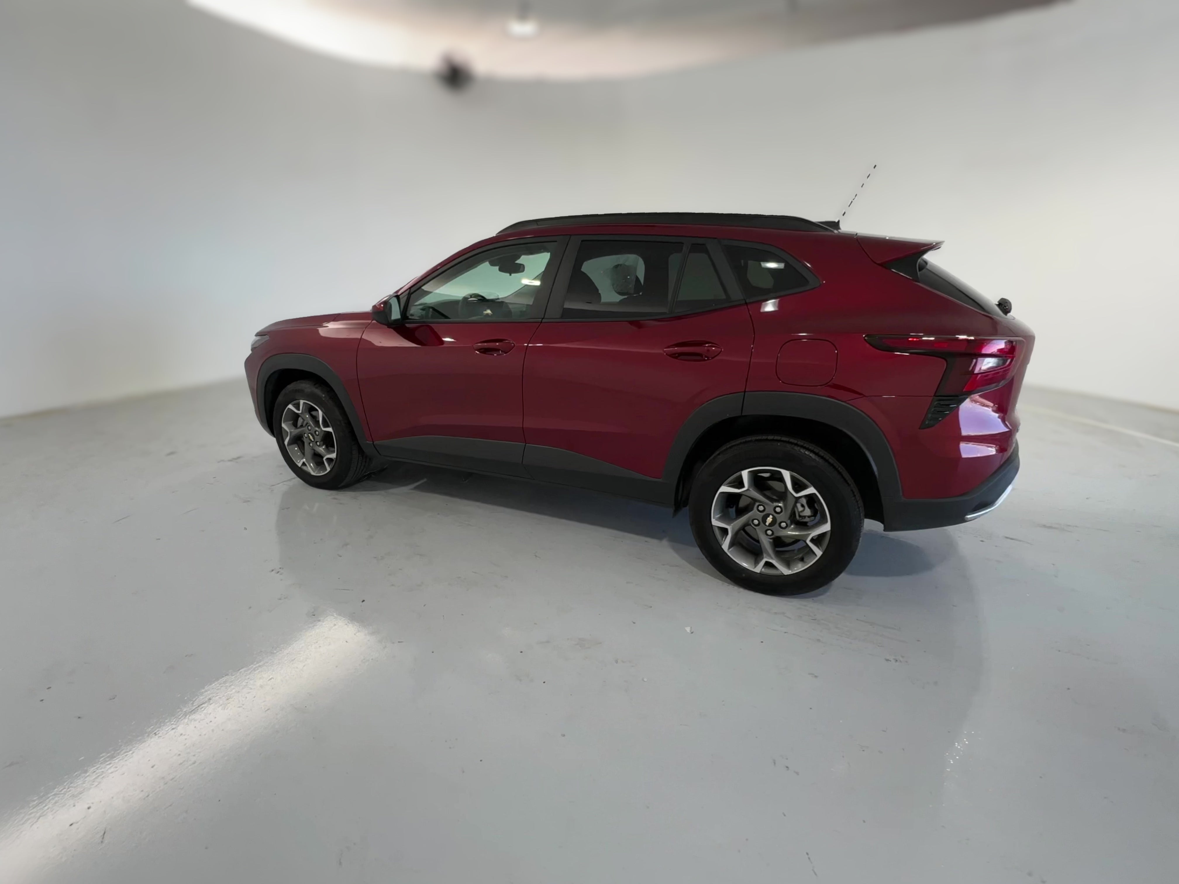2025 Chevrolet Trax LT - Photo 25