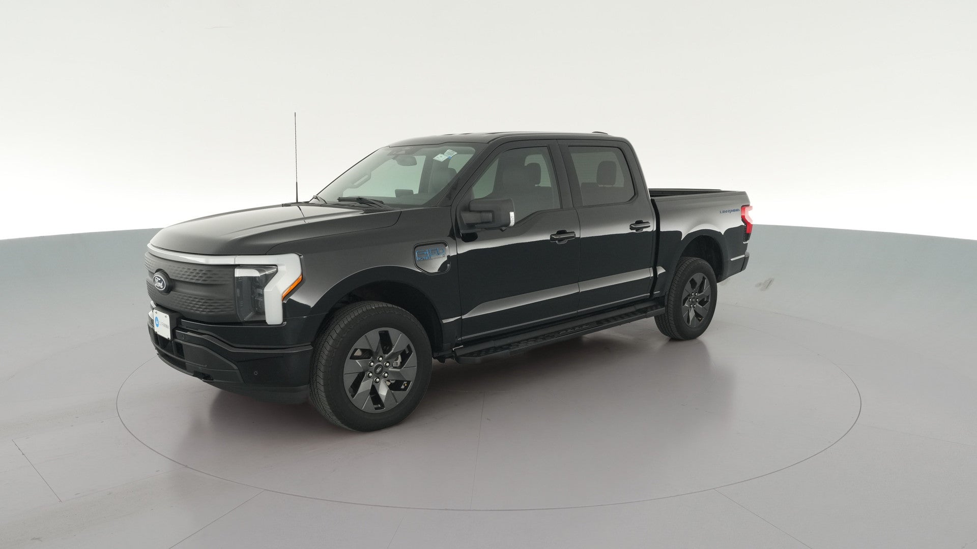 2025 Ford F150 Lightning vehicle photo