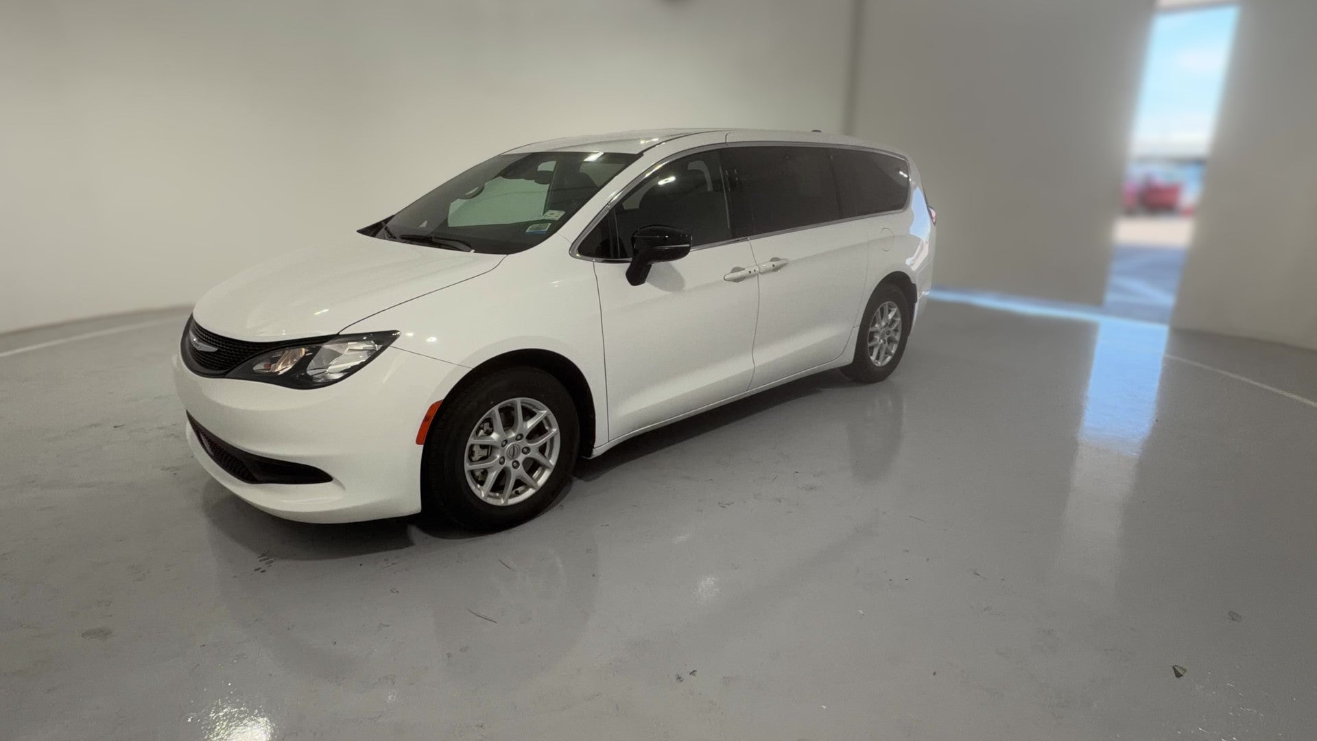 2025 Chrysler Voyager vehicle photo