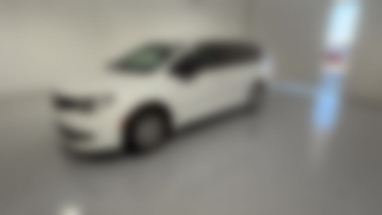 2025 Chrysler Voyager vehicle photo