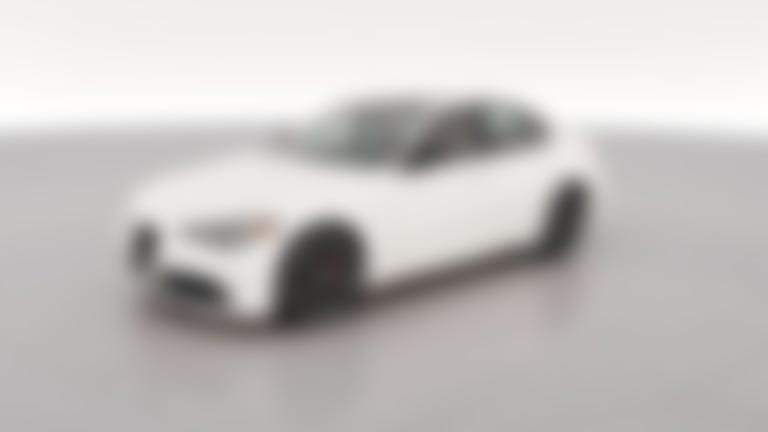 2023 Alfa Romeo Giulia vehicle photo
