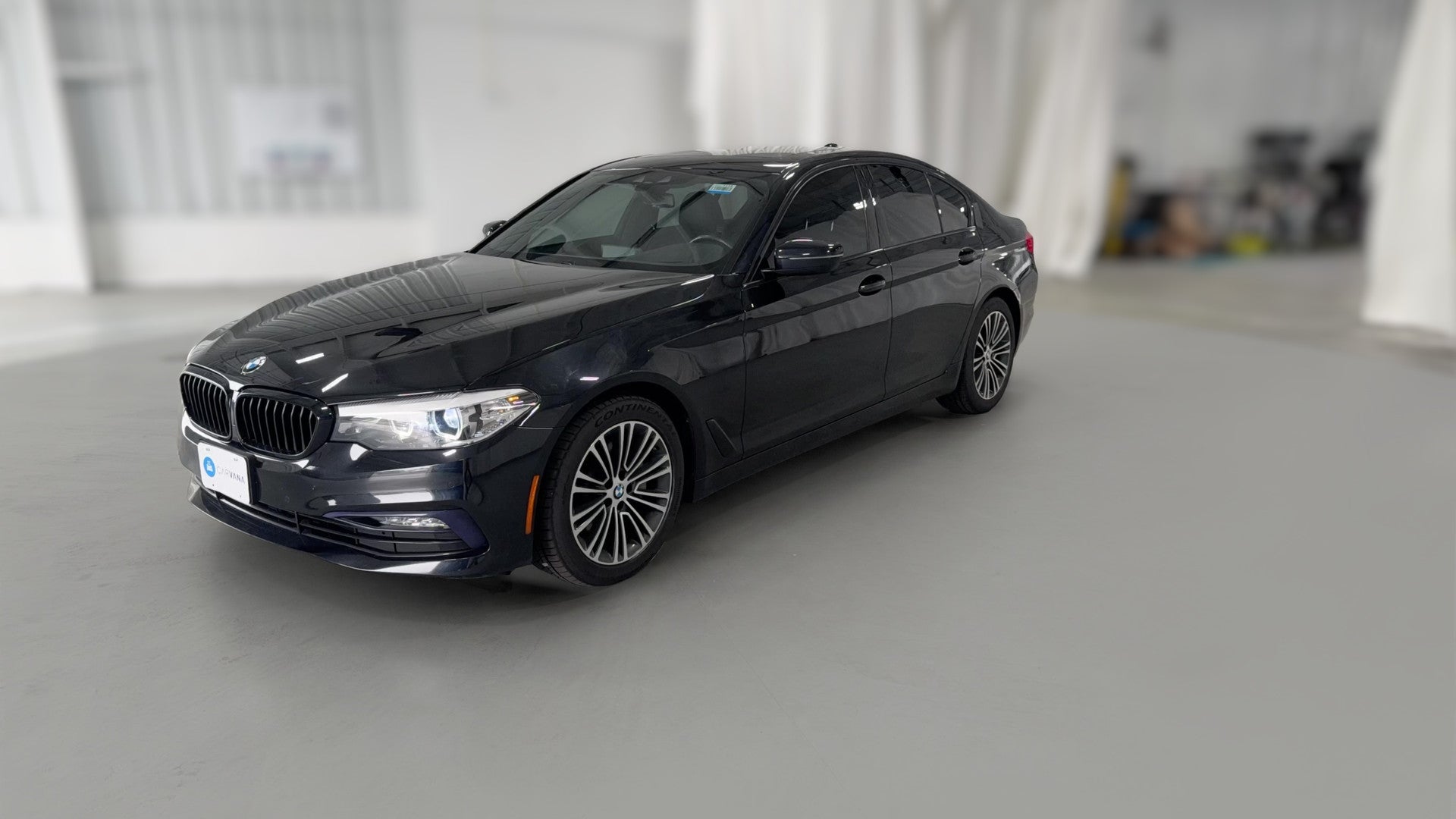 2018 BMW 5 Series vehicle photo