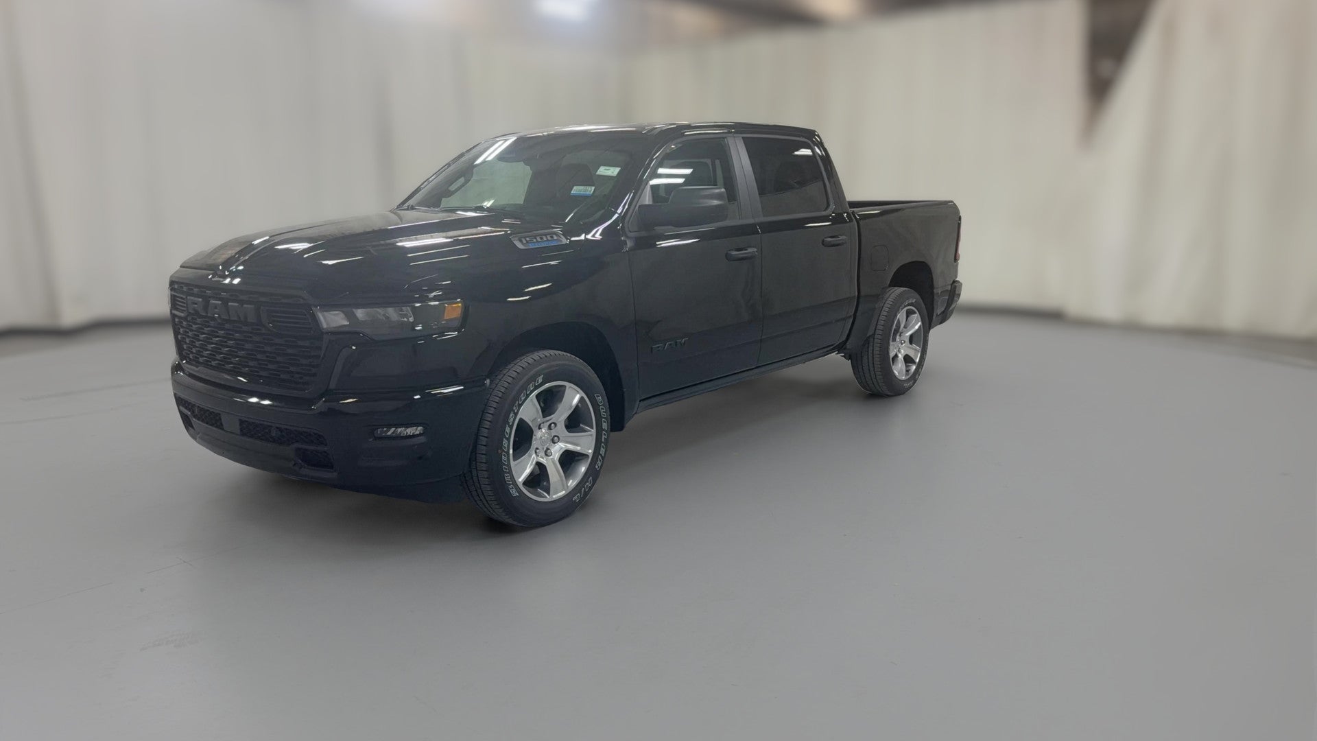 2026 Ram 1500 Crew Cab vehicle photo