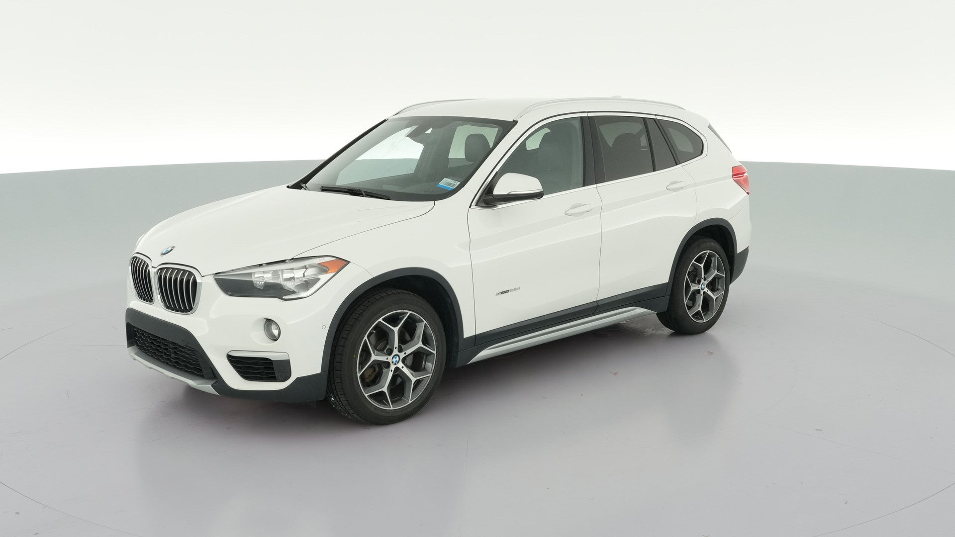 2018 BMW X1 vehicle photo