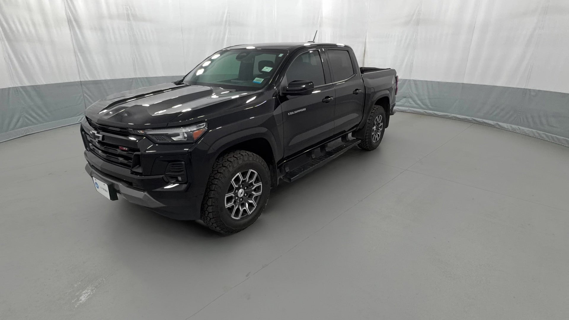 2024 Chevrolet Colorado Crew Cab vehicle photo