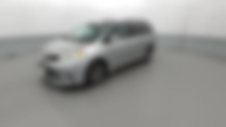 2018 Toyota Sienna vehicle photo