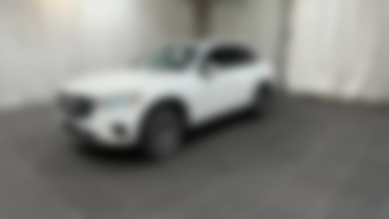 2024 Mercedes-Benz GLC vehicle photo