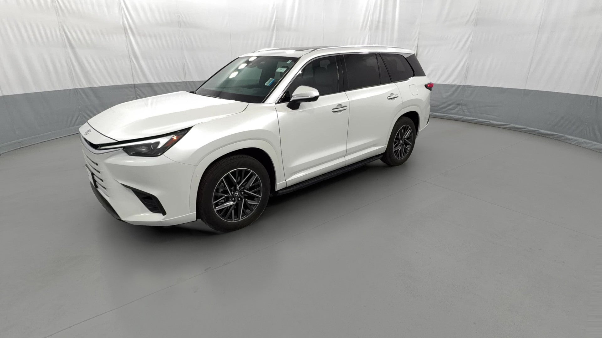2025 Lexus TX vehicle photo