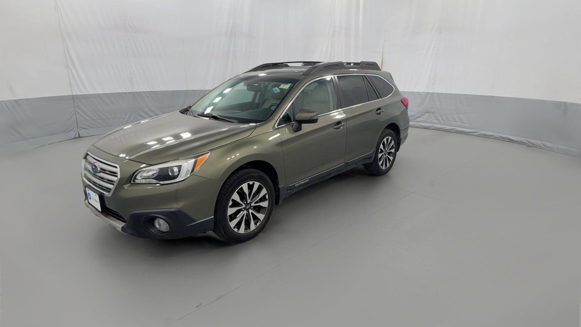 2016 Subaru Outback vehicle photo
