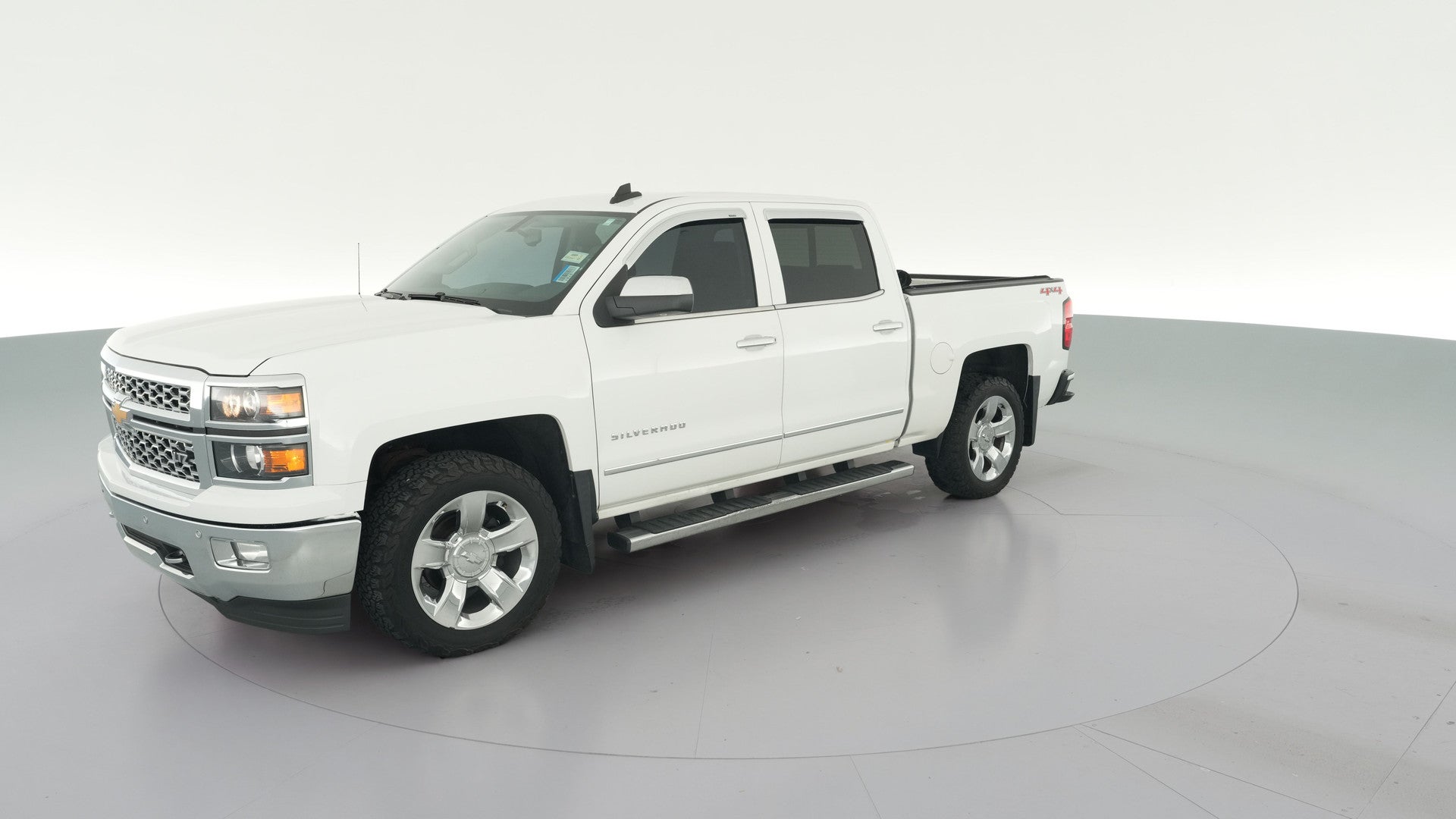 2015 Chevrolet Silverado 1500 Crew Cab vehicle photo