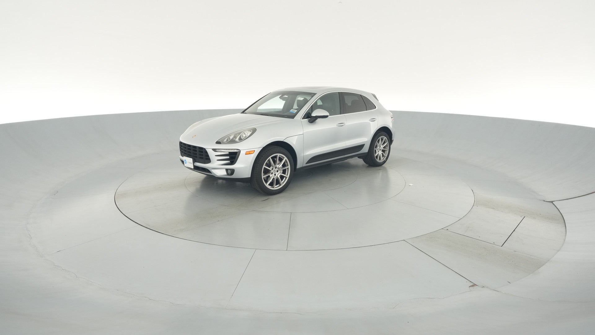 2016 Porsche Macan vehicle photo
