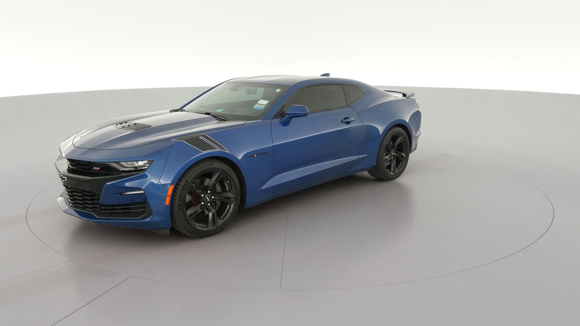 2019 Chevrolet Camaro vehicle photo
