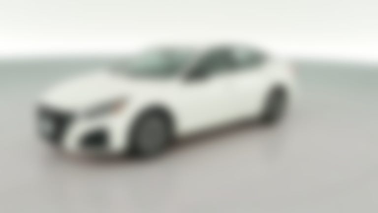 2025 Nissan Altima vehicle photo