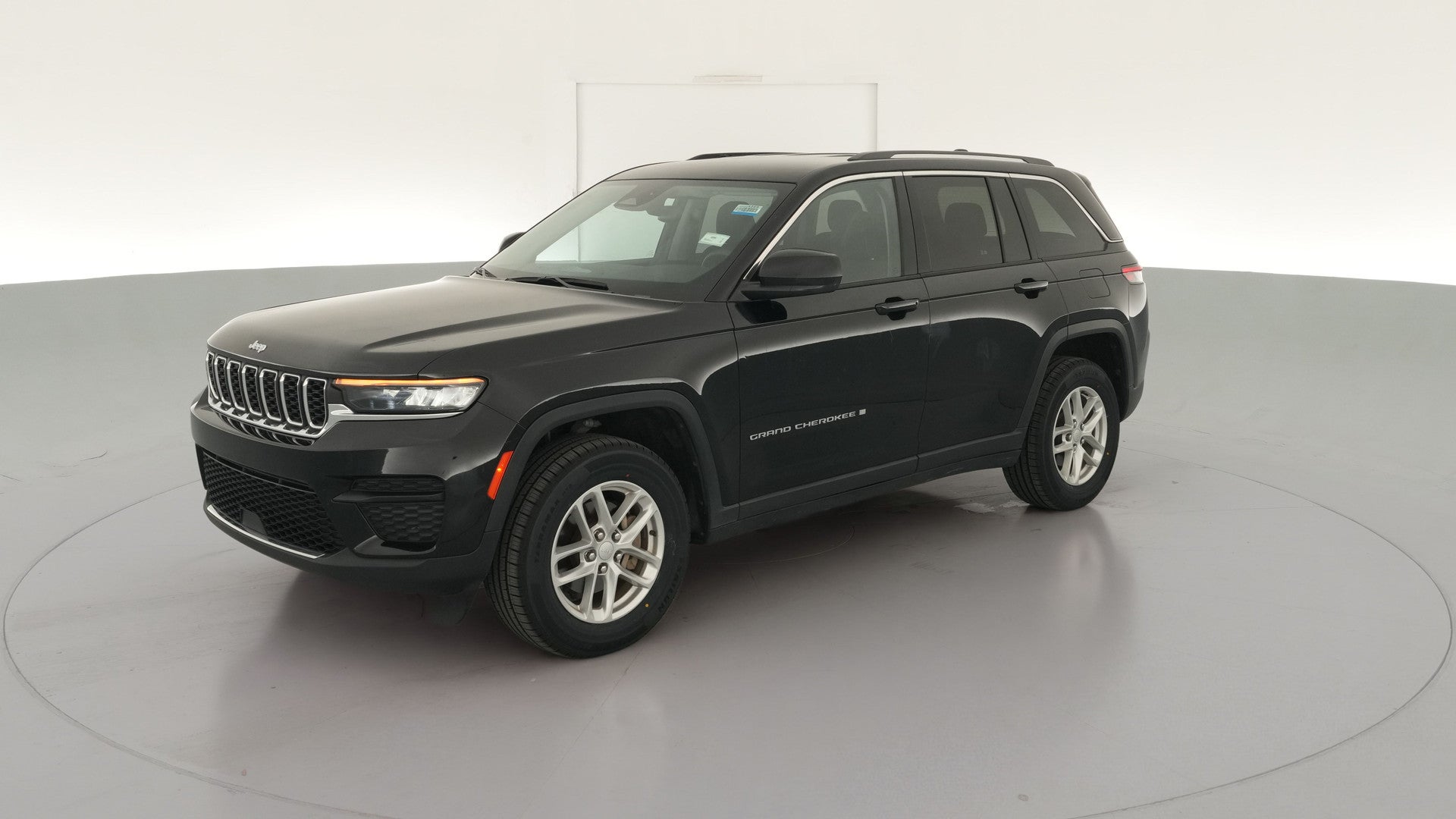 2023 Jeep Grand Cherokee vehicle photo