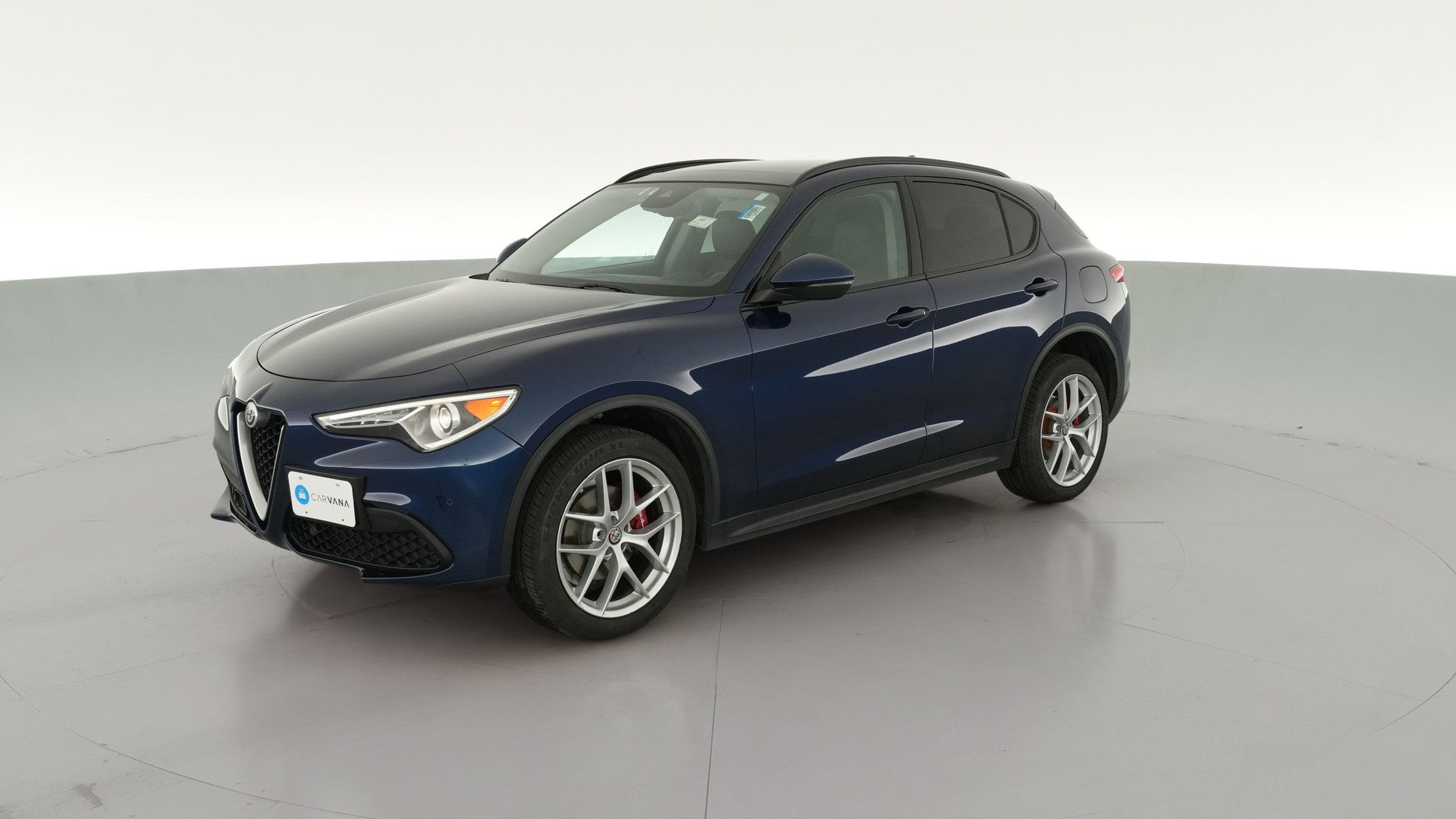 2019 Alfa Romeo Stelvio vehicle photo