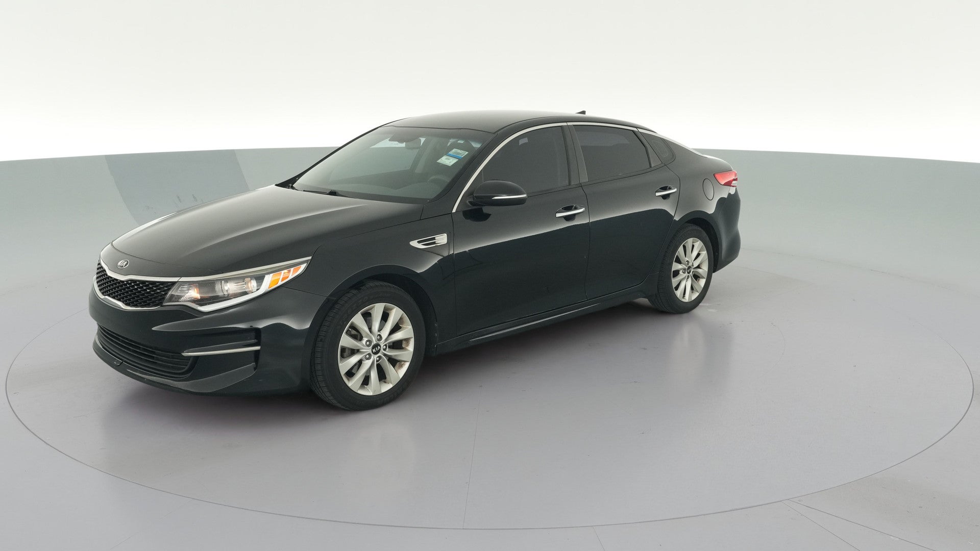 2016 Kia Optima vehicle photo