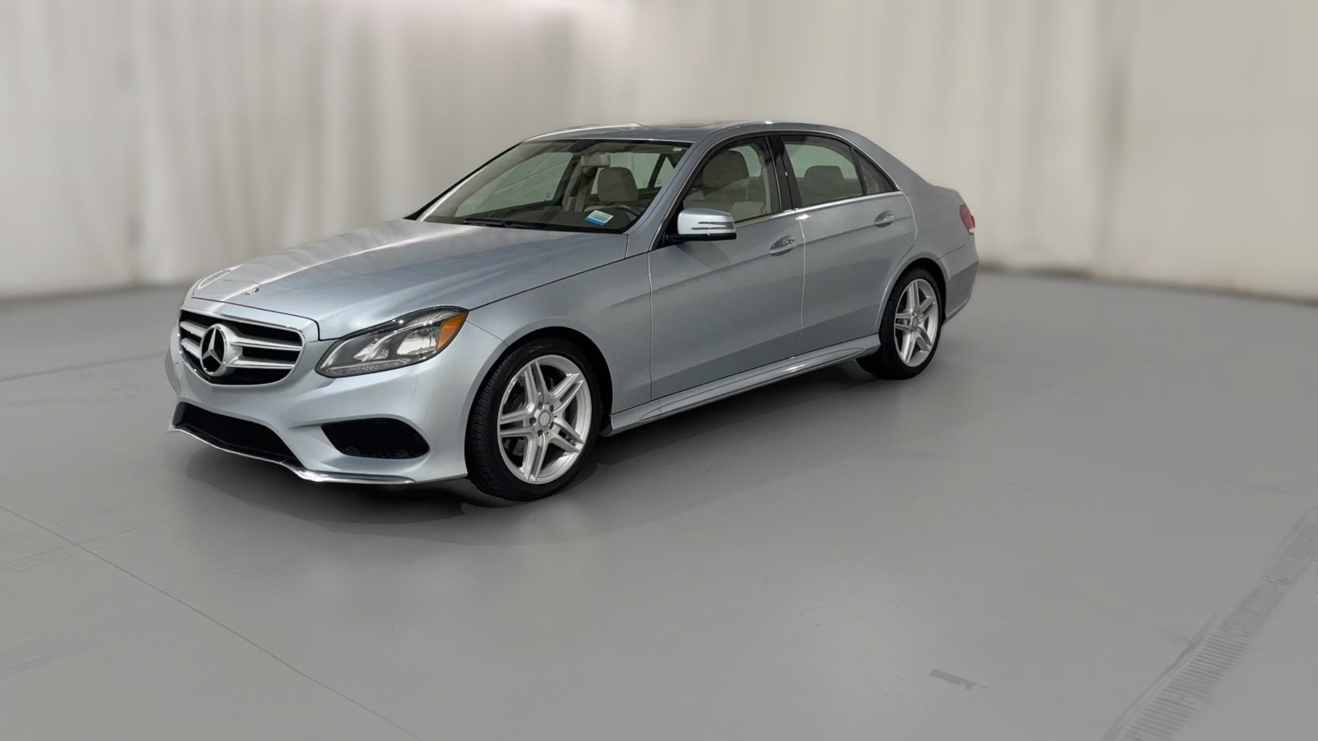 2014 Mercedes-Benz E-Class vehicle photo