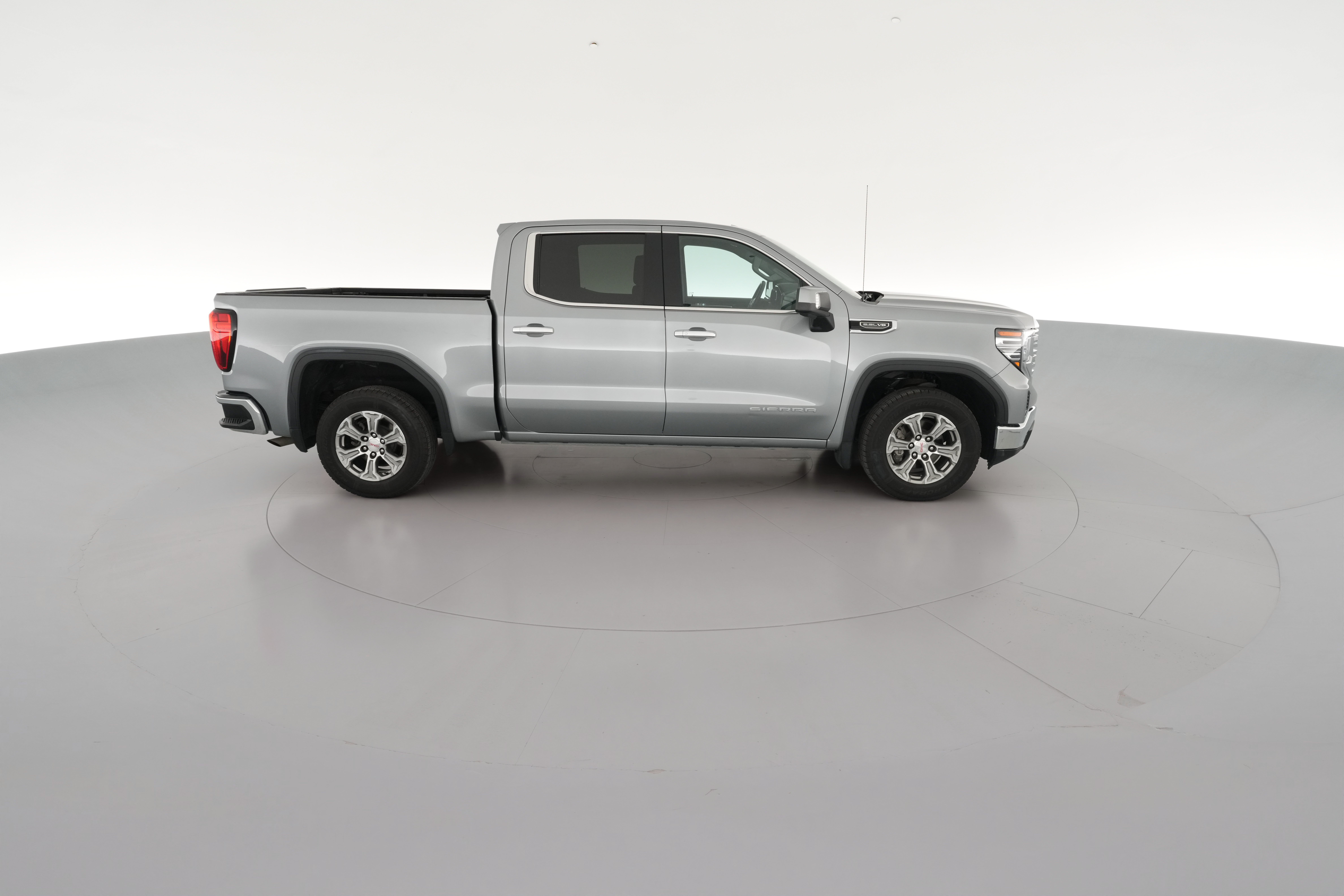 2024 GMC Sierra 1500 SLT - Photo 41