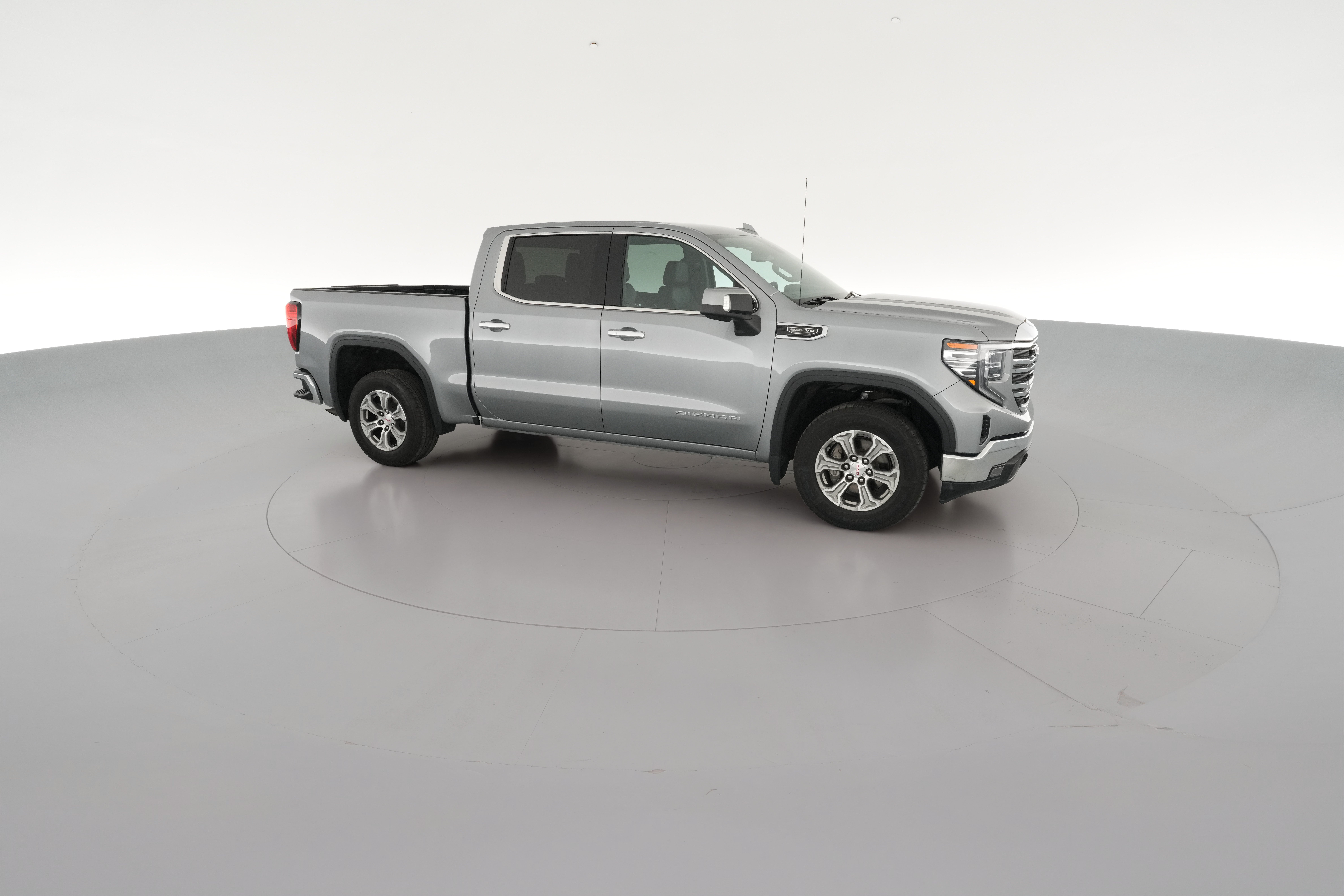 2024 GMC Sierra 1500 SLT - Photo 42
