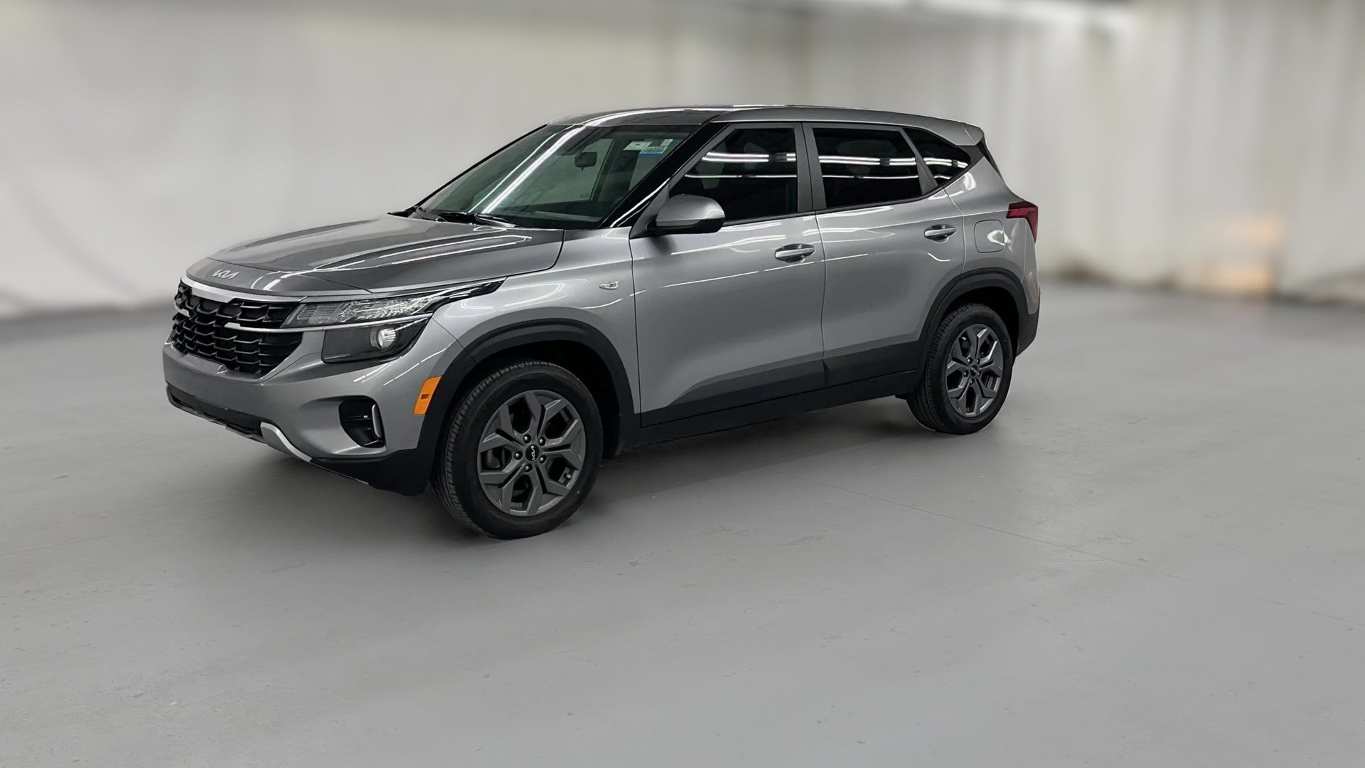 2024 Kia Seltos vehicle photo