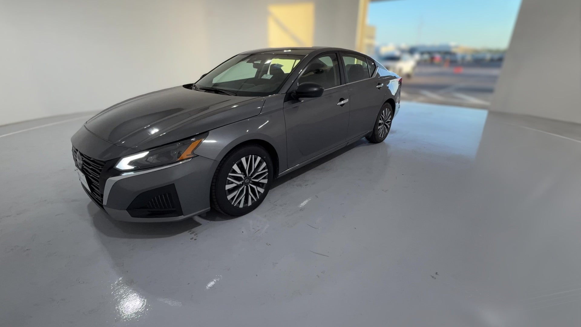2025 Nissan Altima vehicle photo