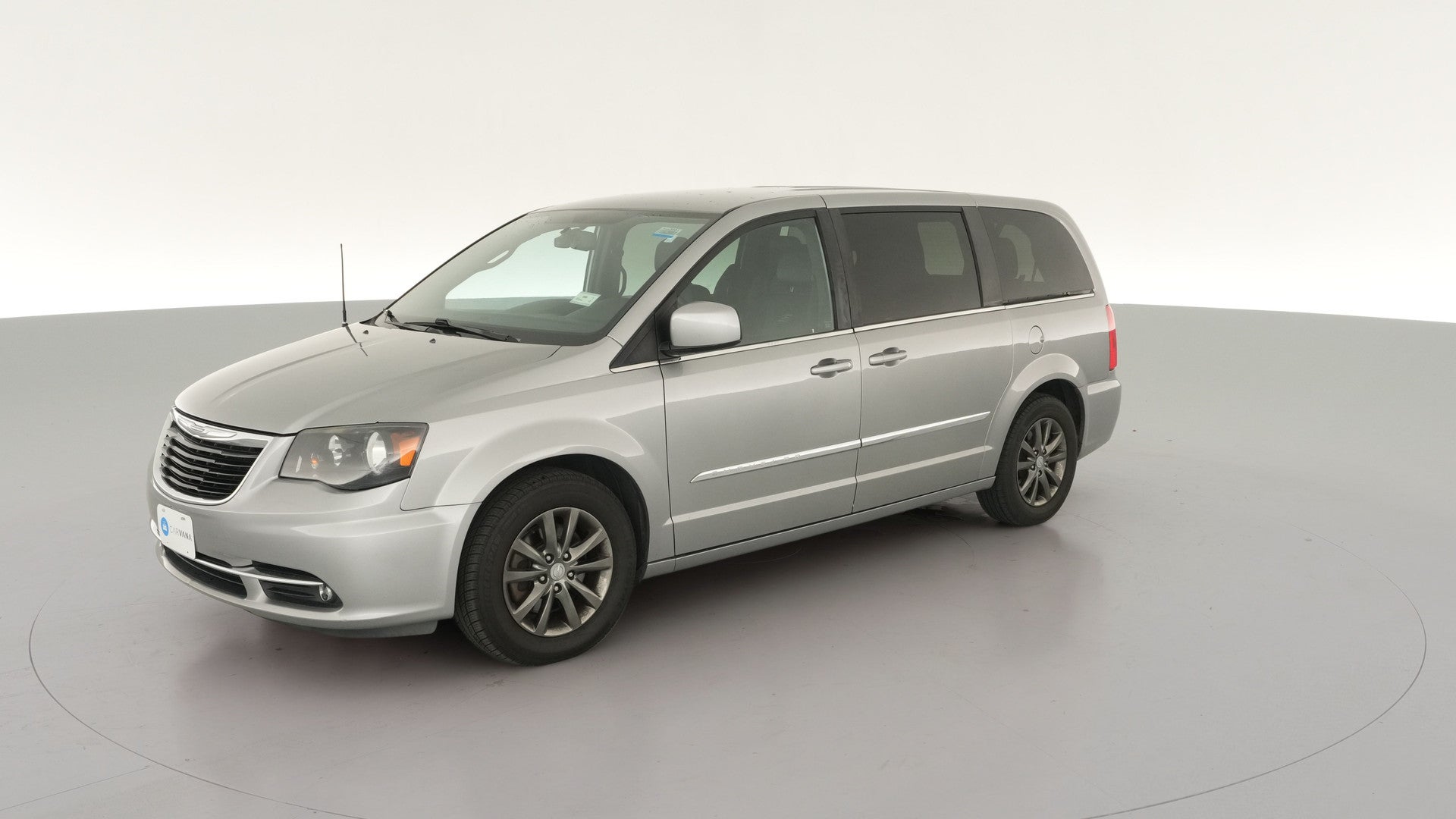 2015 Chrysler Town & Country vehicle photo