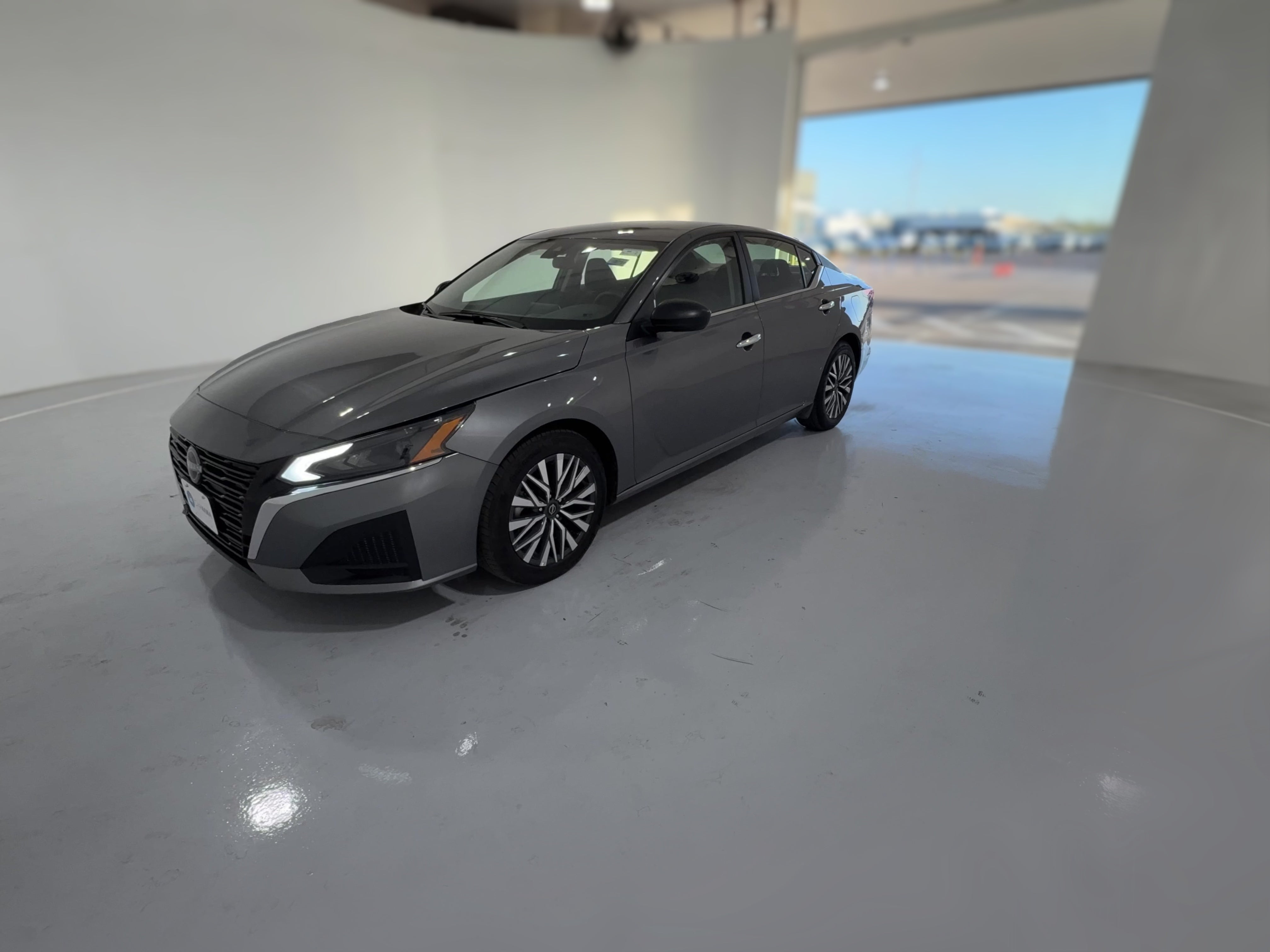 2025 Nissan Altima SV - Photo 24
