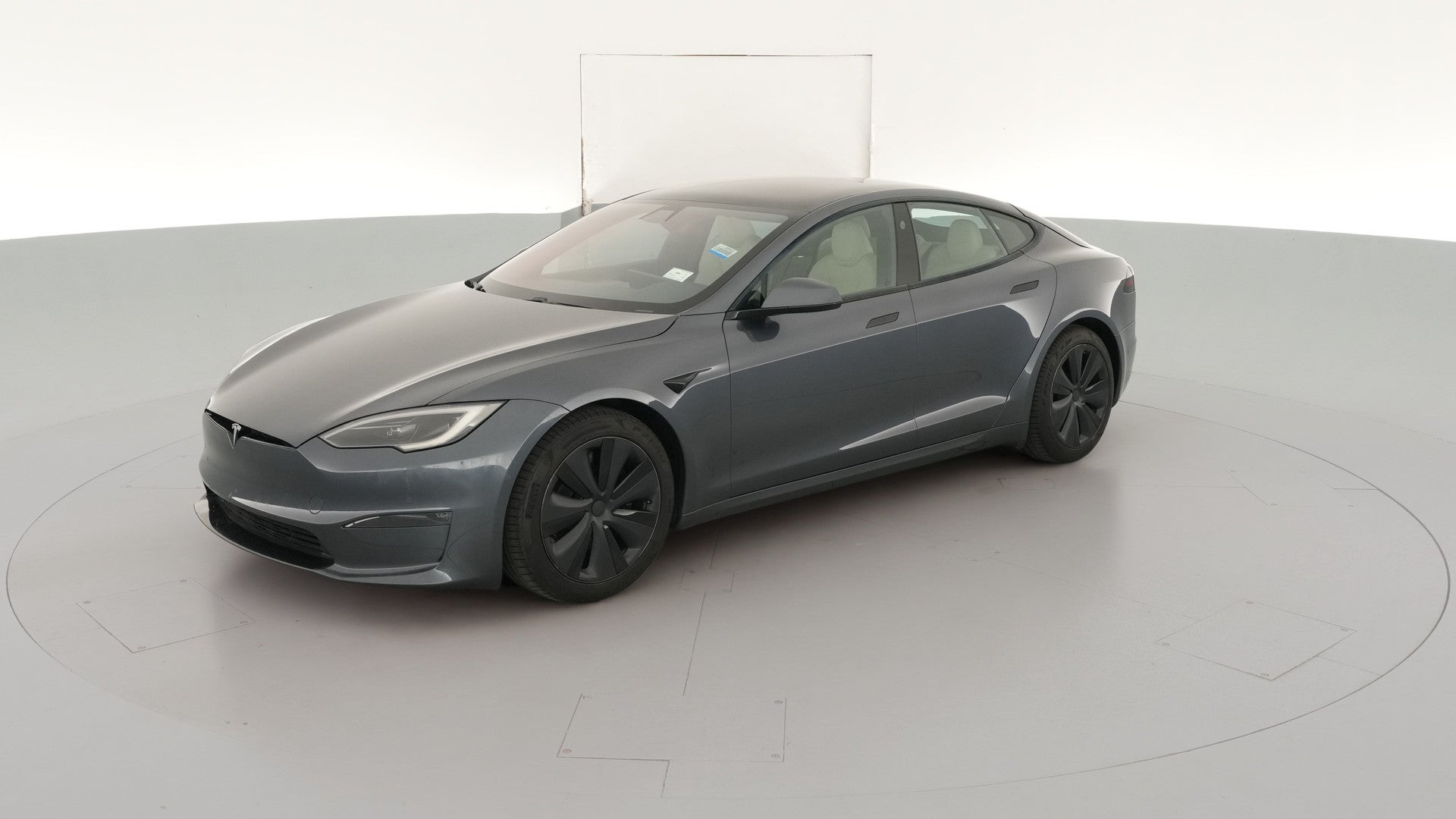 2022 Tesla Model S vehicle photo