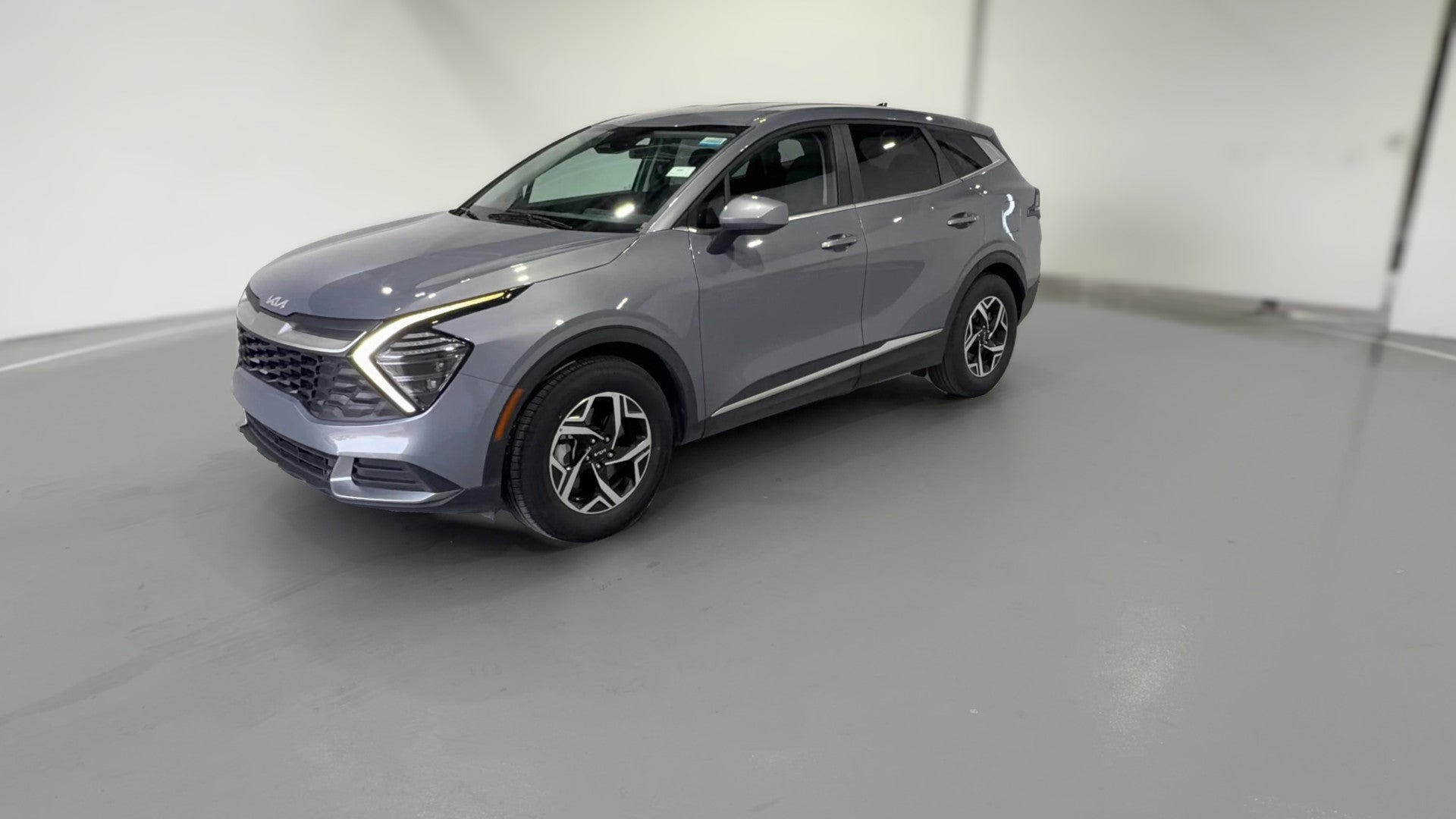2025 Kia Sportage vehicle photo