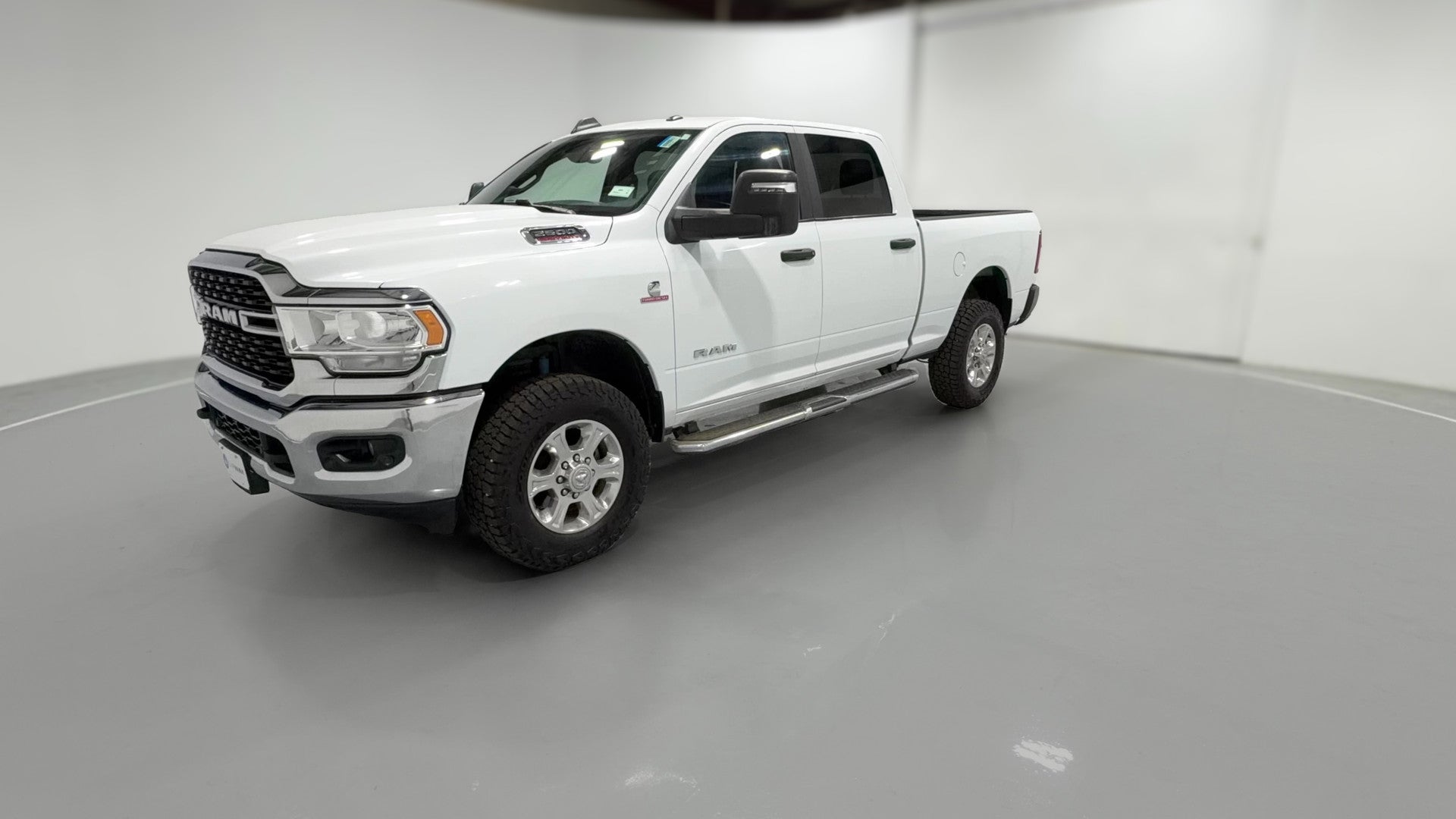 2024 Ram 2500 Crew Cab vehicle photo
