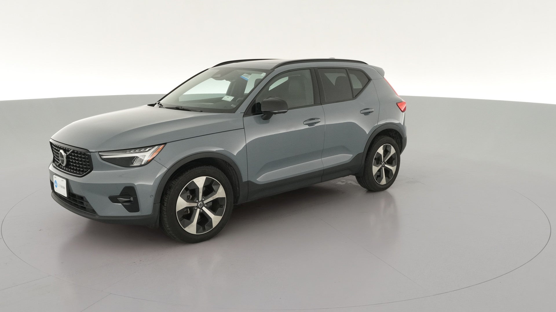2023 Volvo XC40 vehicle photo