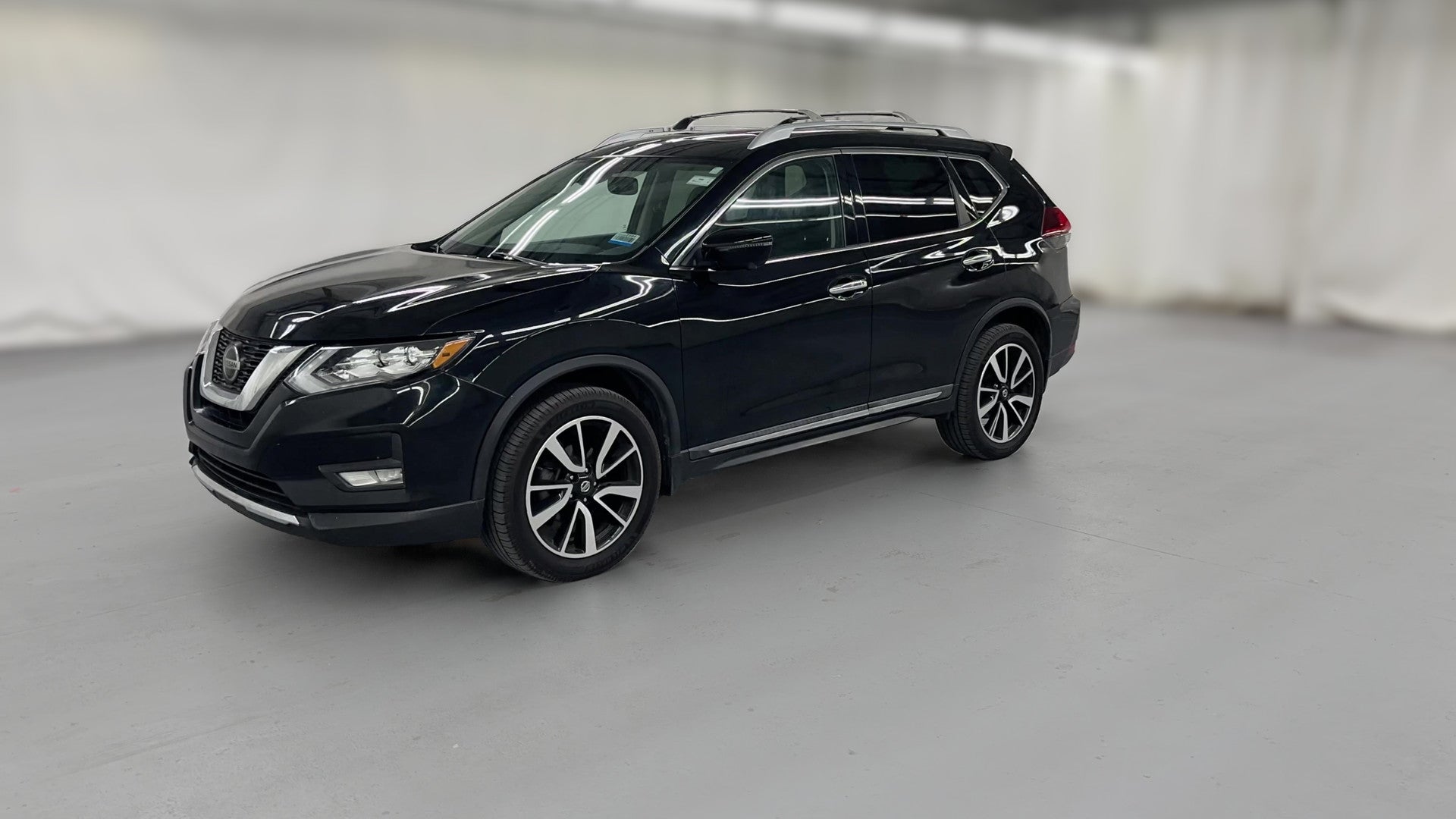 2020 Nissan Rogue vehicle photo