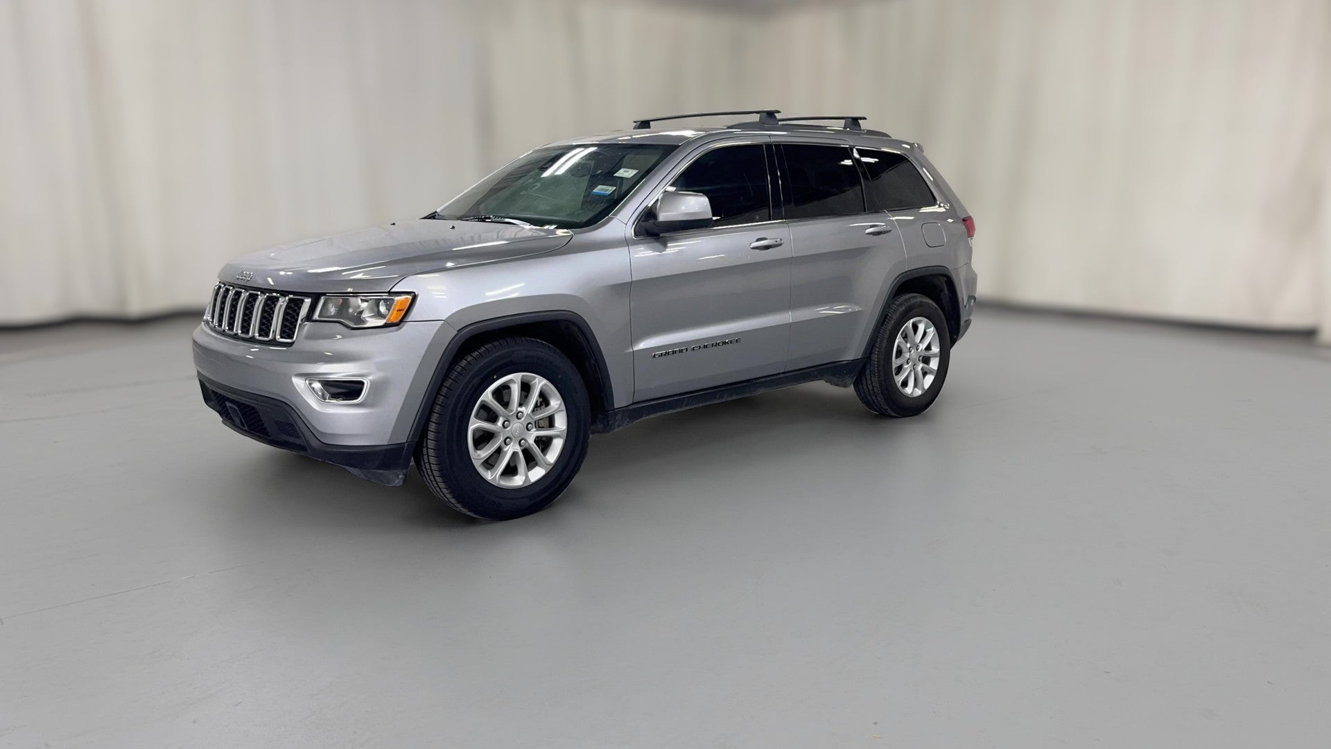 2021 Jeep Grand Cherokee vehicle photo