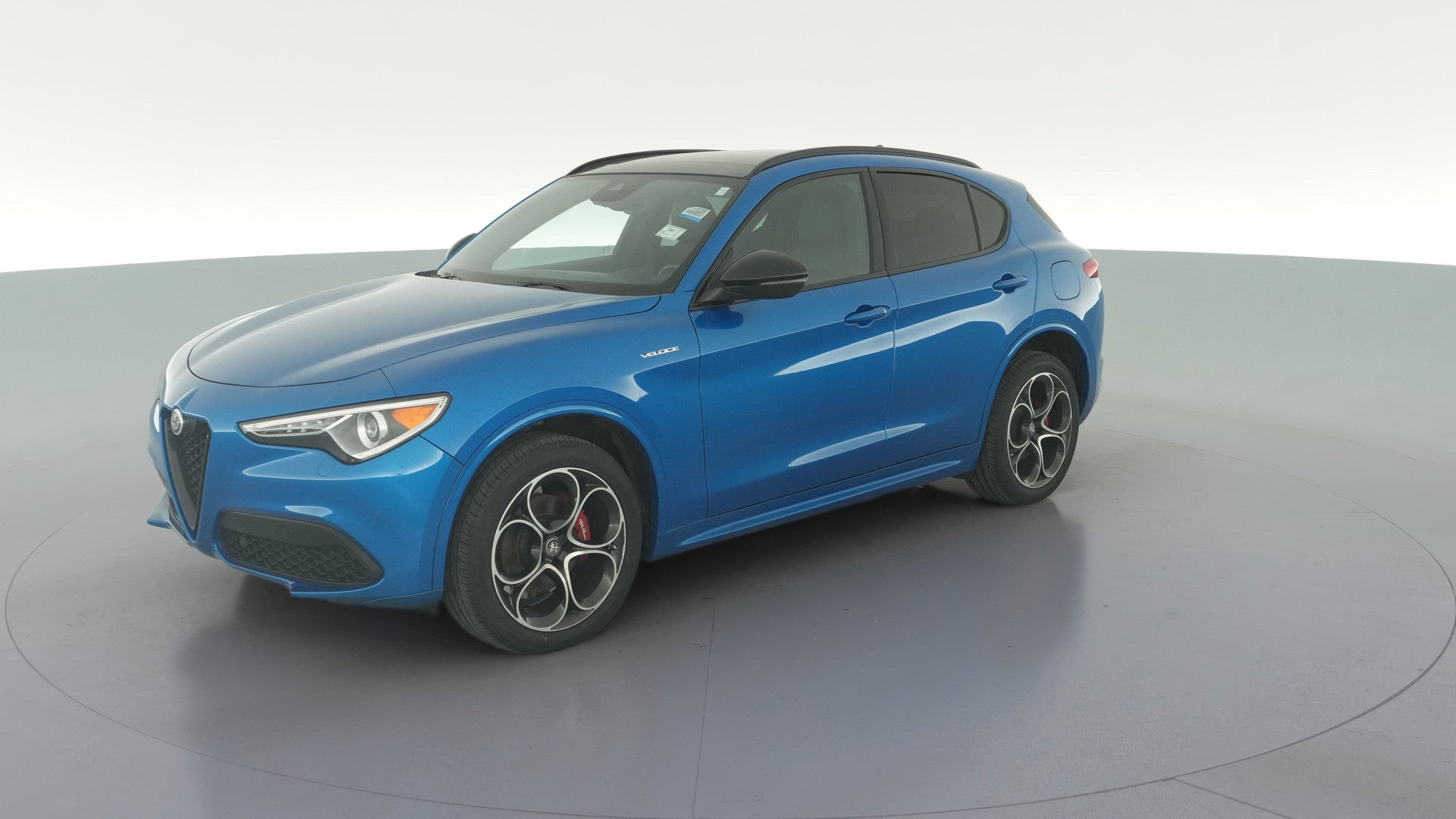 2023 Alfa Romeo Stelvio vehicle photo